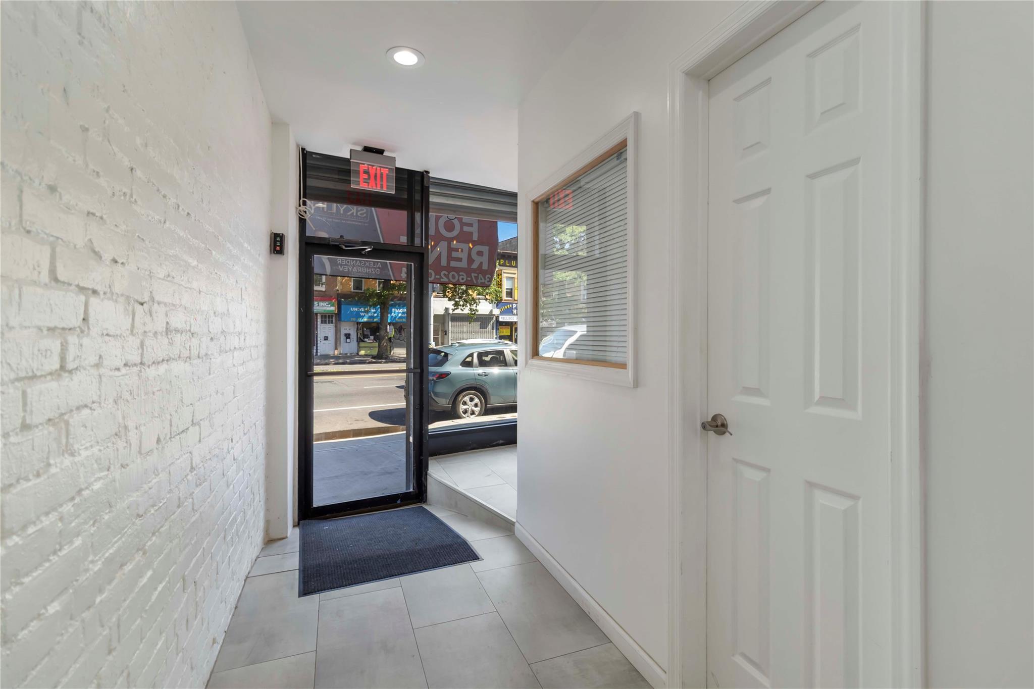 #2 photo, 212-26 Jamaica Avenue, クイーンズ区 Queens Village , NY 11428