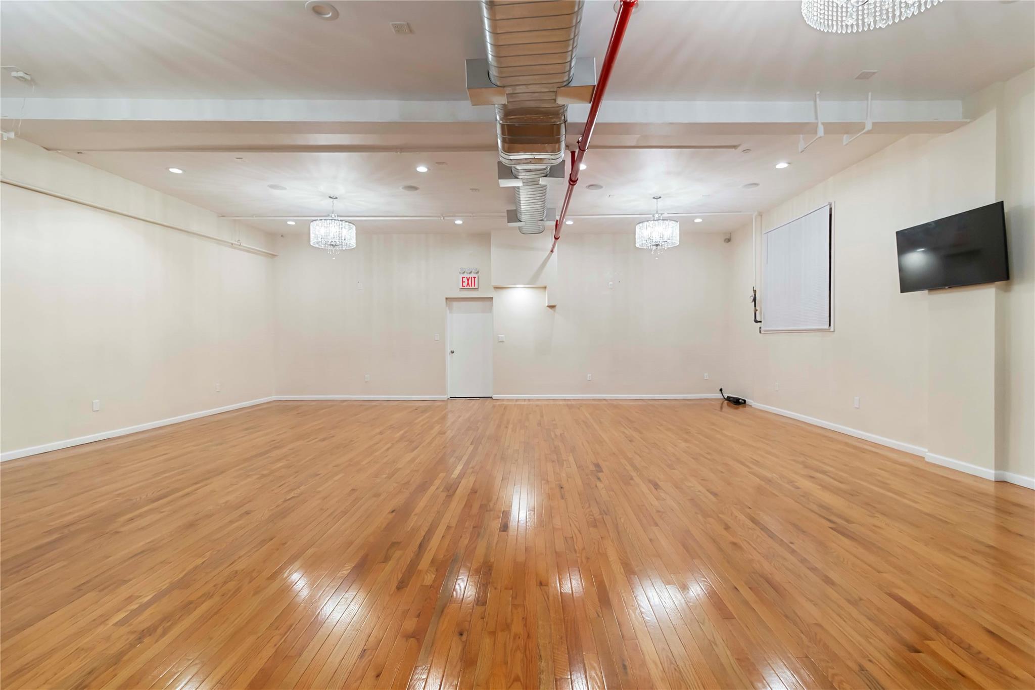 #4 photo, 212-26 Jamaica Avenue, クイーンズ区 Queens Village , NY 11428