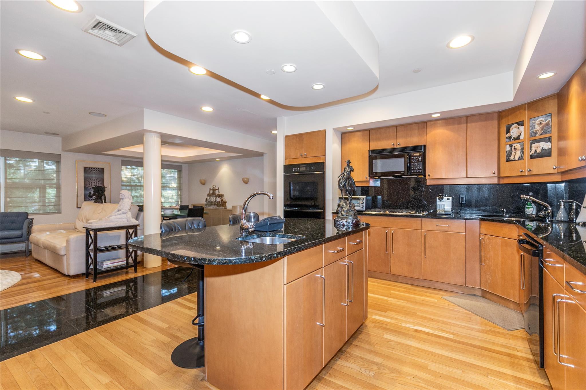 #18 photo, 1 Portico Court, ナッソー郡 Great Neck , NY 11021