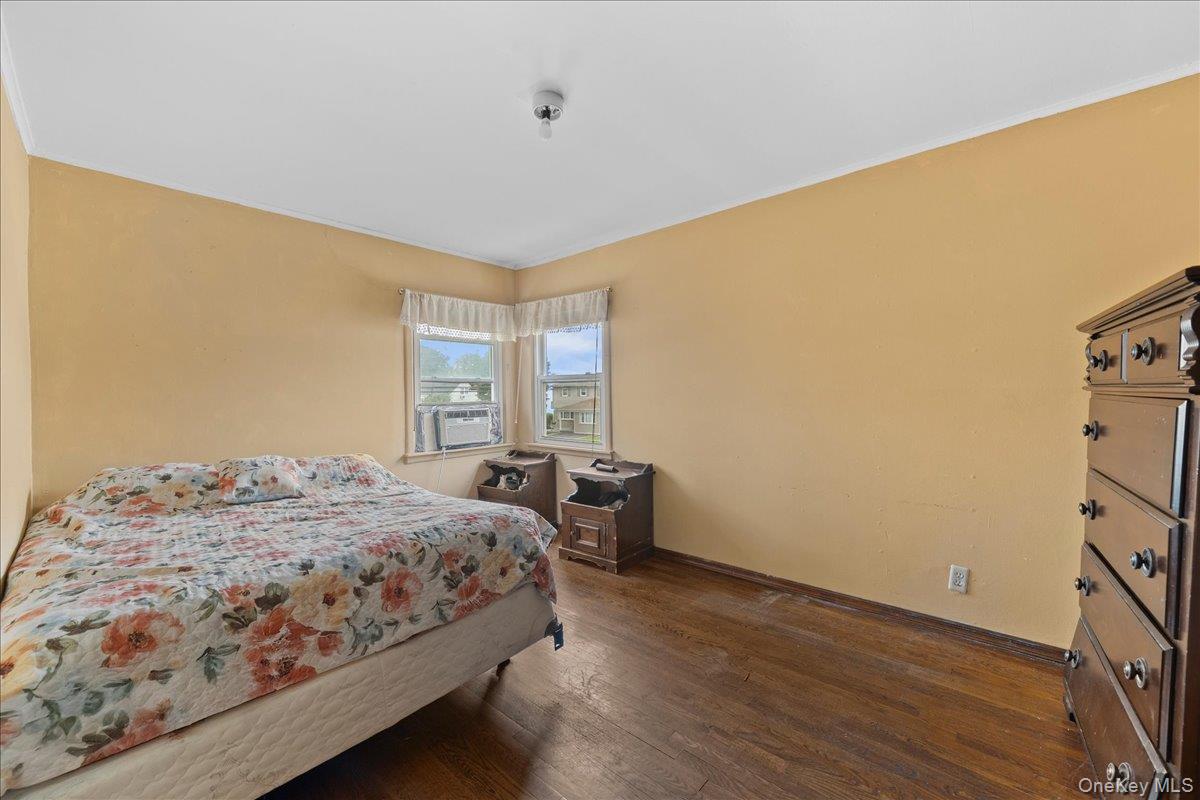 #17 photo, 159 Branch Avenue, Freeport , NY 11520