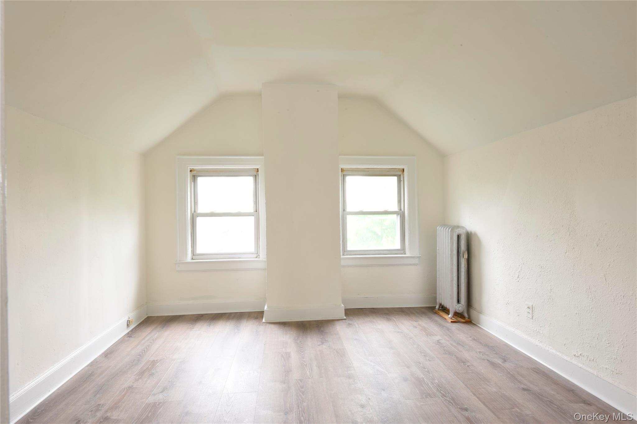 #17 photo, 24 Parsons Drive, 长岛 Hempstead , NY 11550