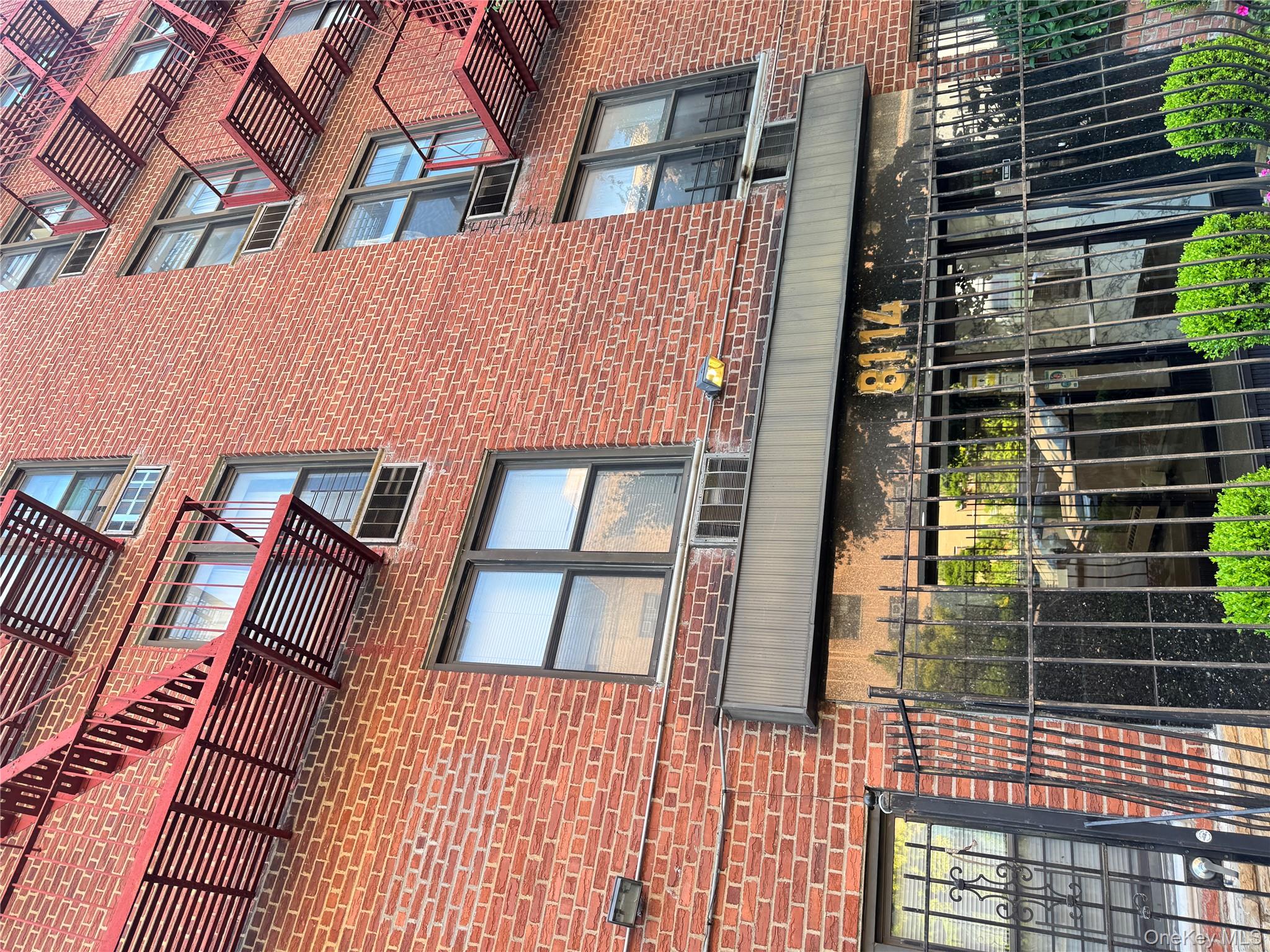 #1 photo, 8114 Baxter Avenue, 皇后區 艾姆赫斯特 Elmhurst , NY 11373