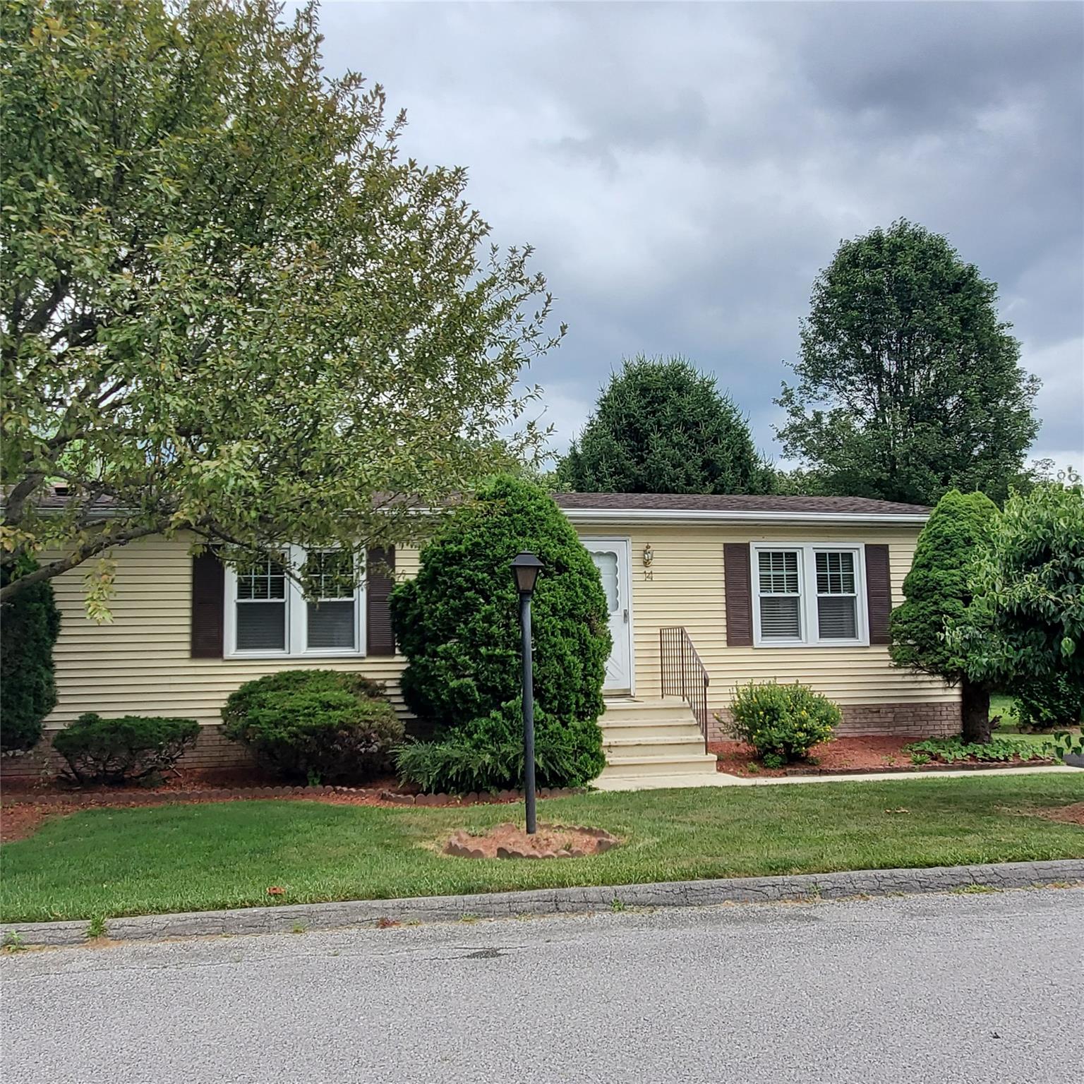 #1 photo, 14 Perry Road, 紐約州 Hyde Park , NY 12538