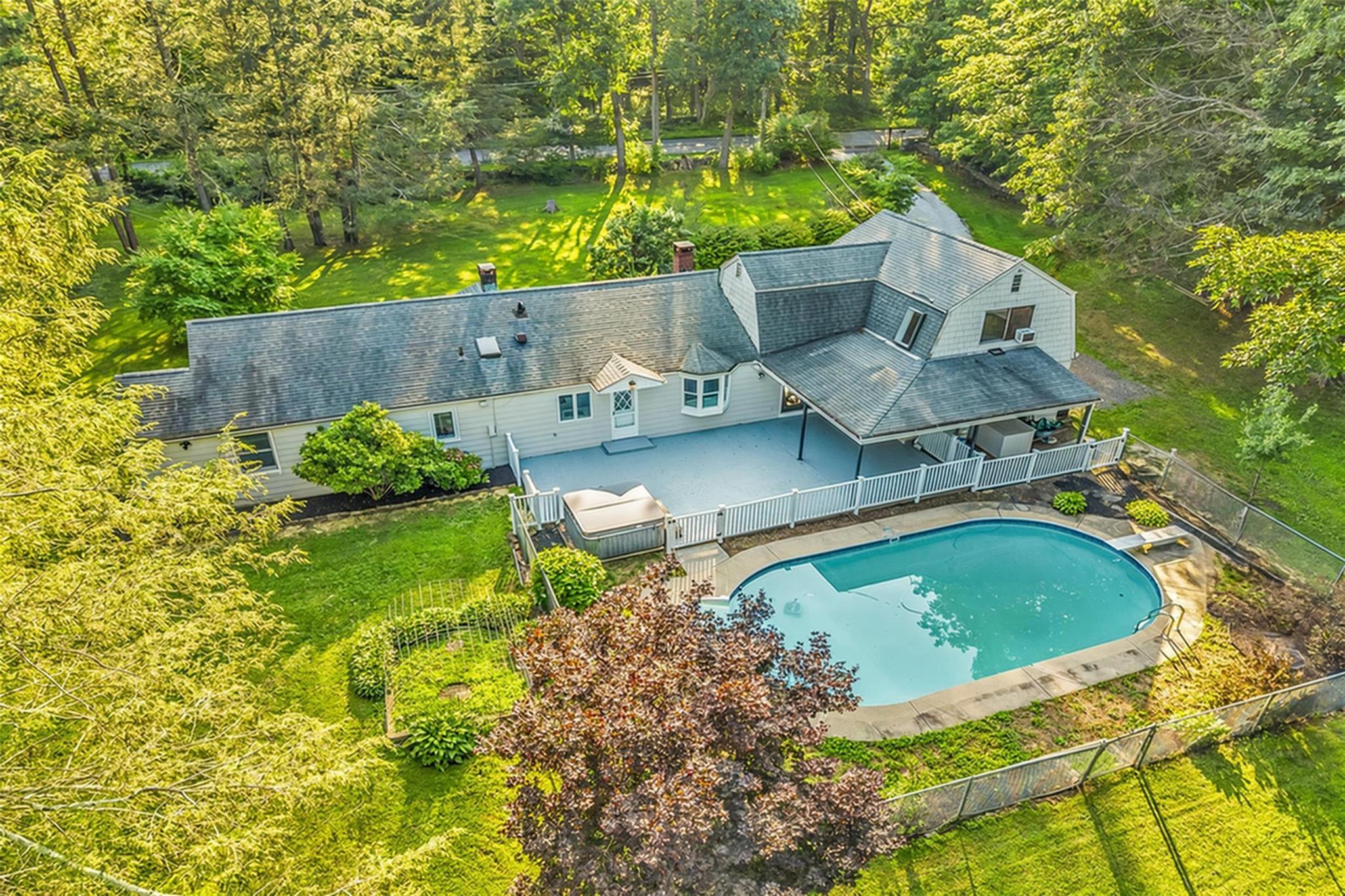 #1 photo, 8 West Lane, 紐約州 South Salem , NY 10590