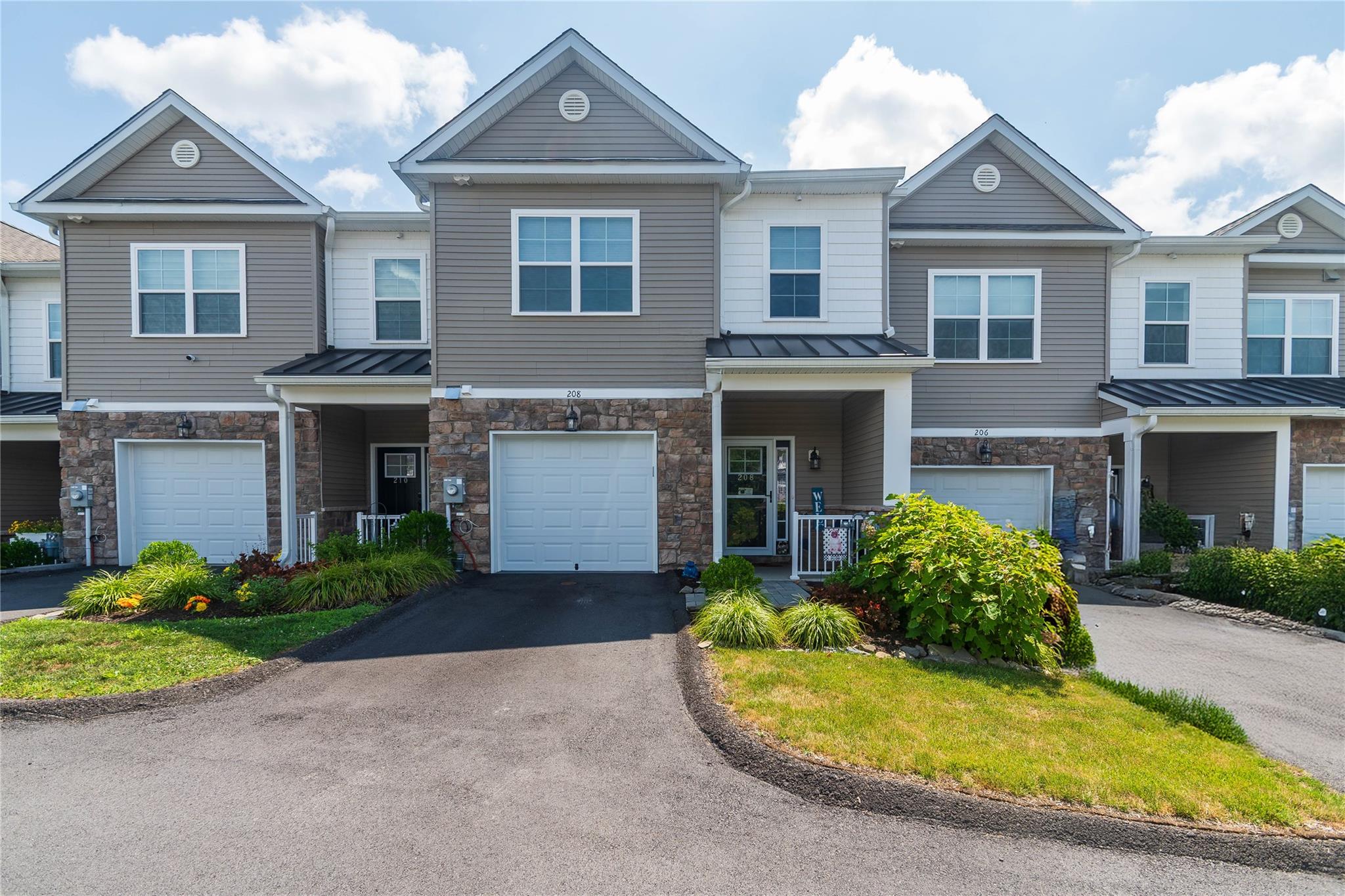 #1 photo, 208 Hudson View Terrace, 紐約州 Hyde Park , NY 12538