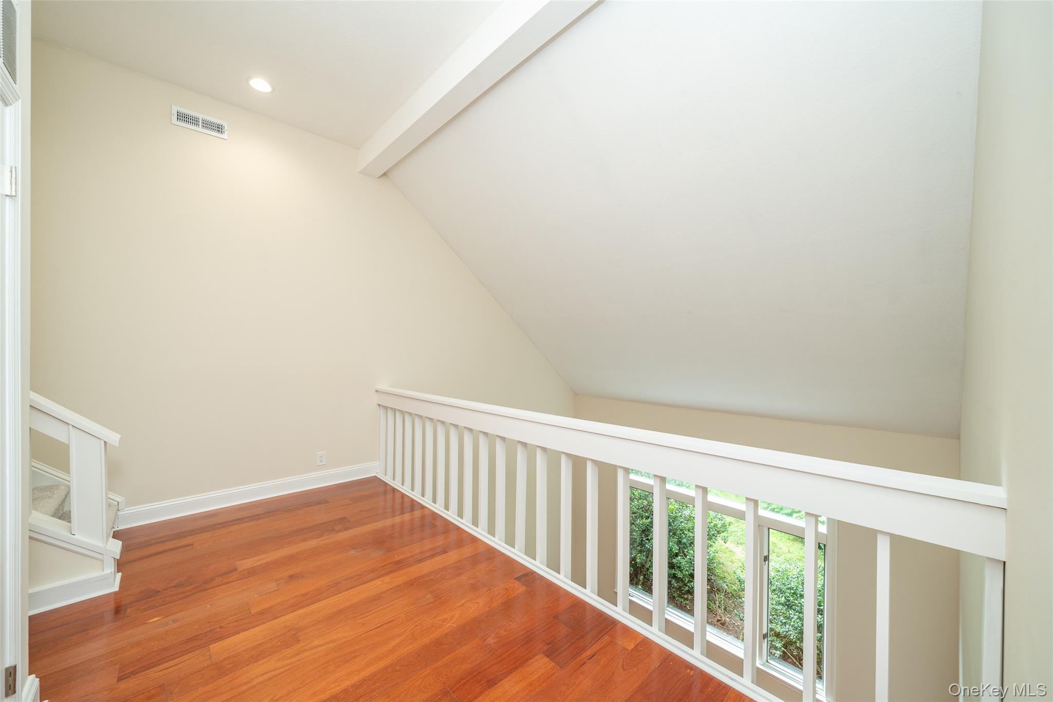 #17 photo, 5 Grove Mews, Chappaqua , NY 10514