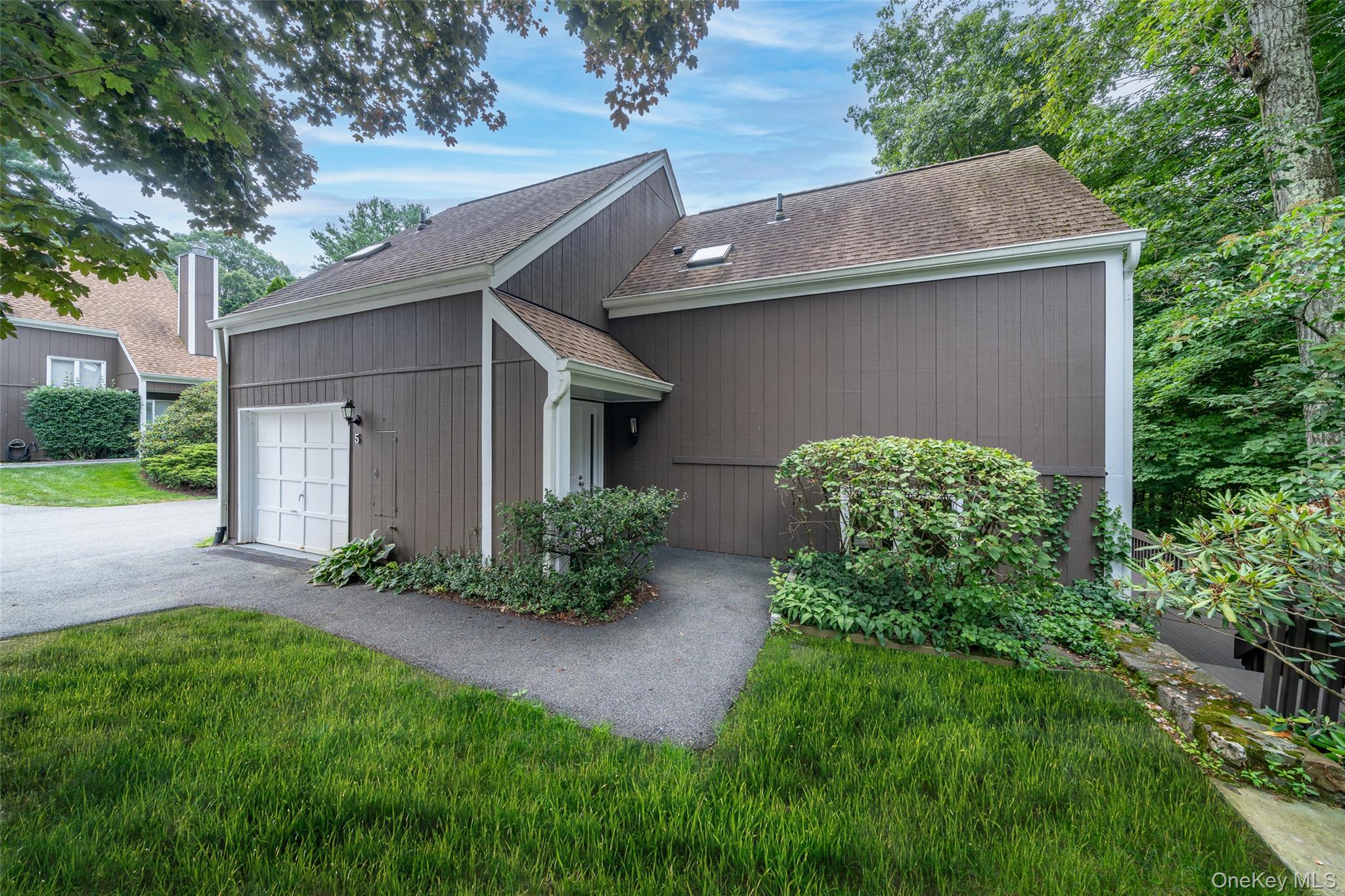 #3 photo, 5 Grove Mews, Chappaqua , NY 10514