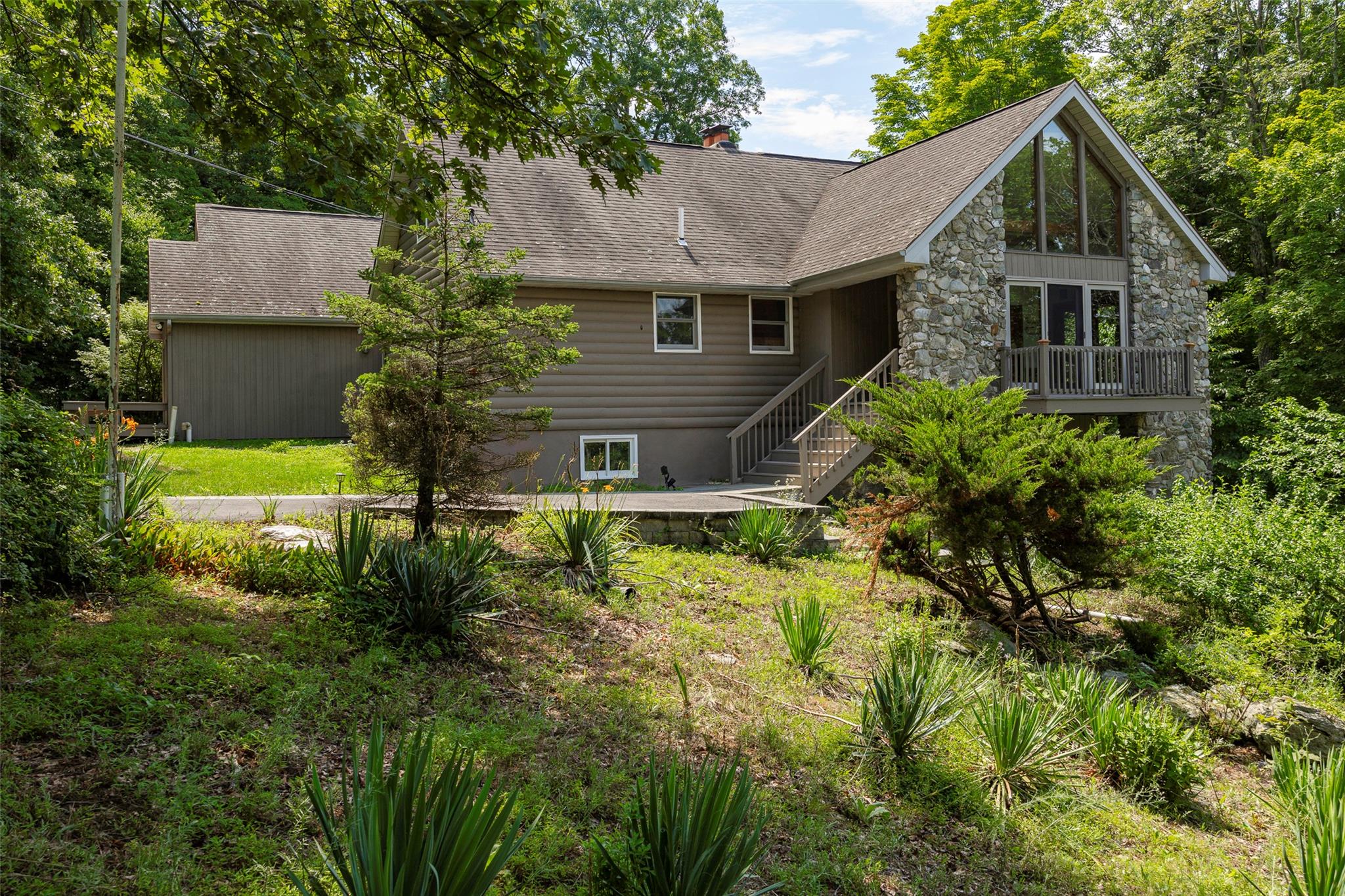 #1 photo, 12 Wolf Lane, 紐約州 Pleasant Valley , NY 12569