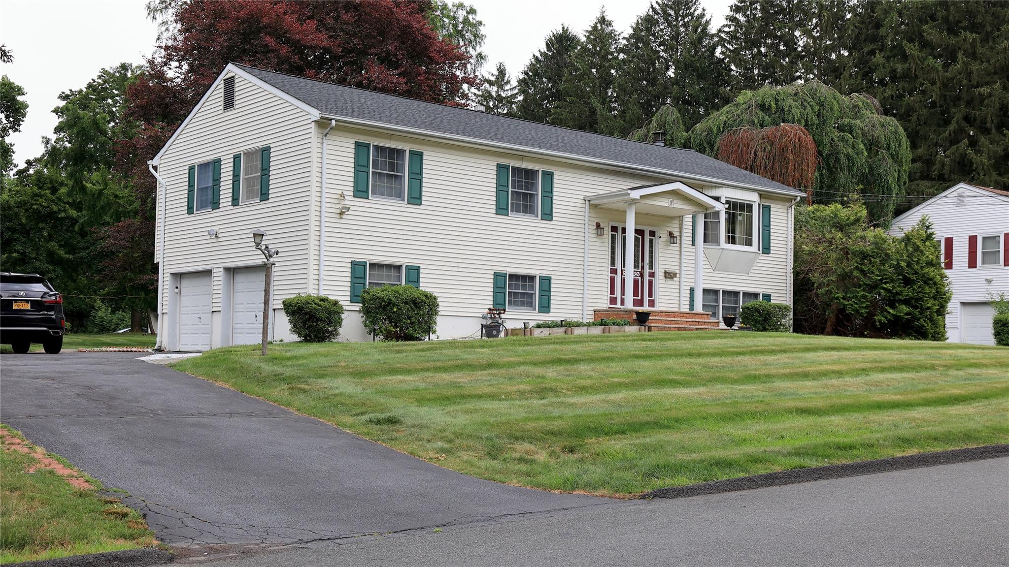 #1 photo, 6 Wayne Avenue, New City , NY 10956