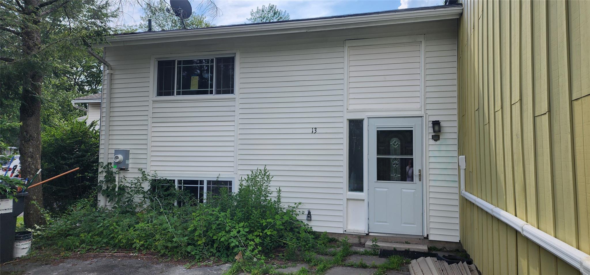 #1 photo, 13 Laura Lane, 紐約州 Kiamesha Lake , NY 12751