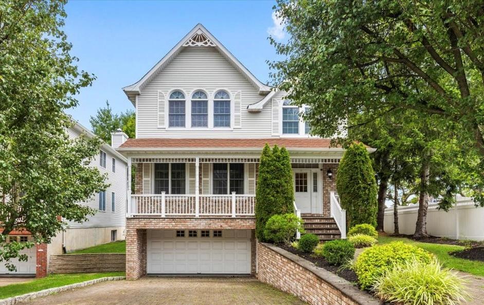 #1 photo, 2 Apple Court, 紐約州 Eastchester , NY 10709