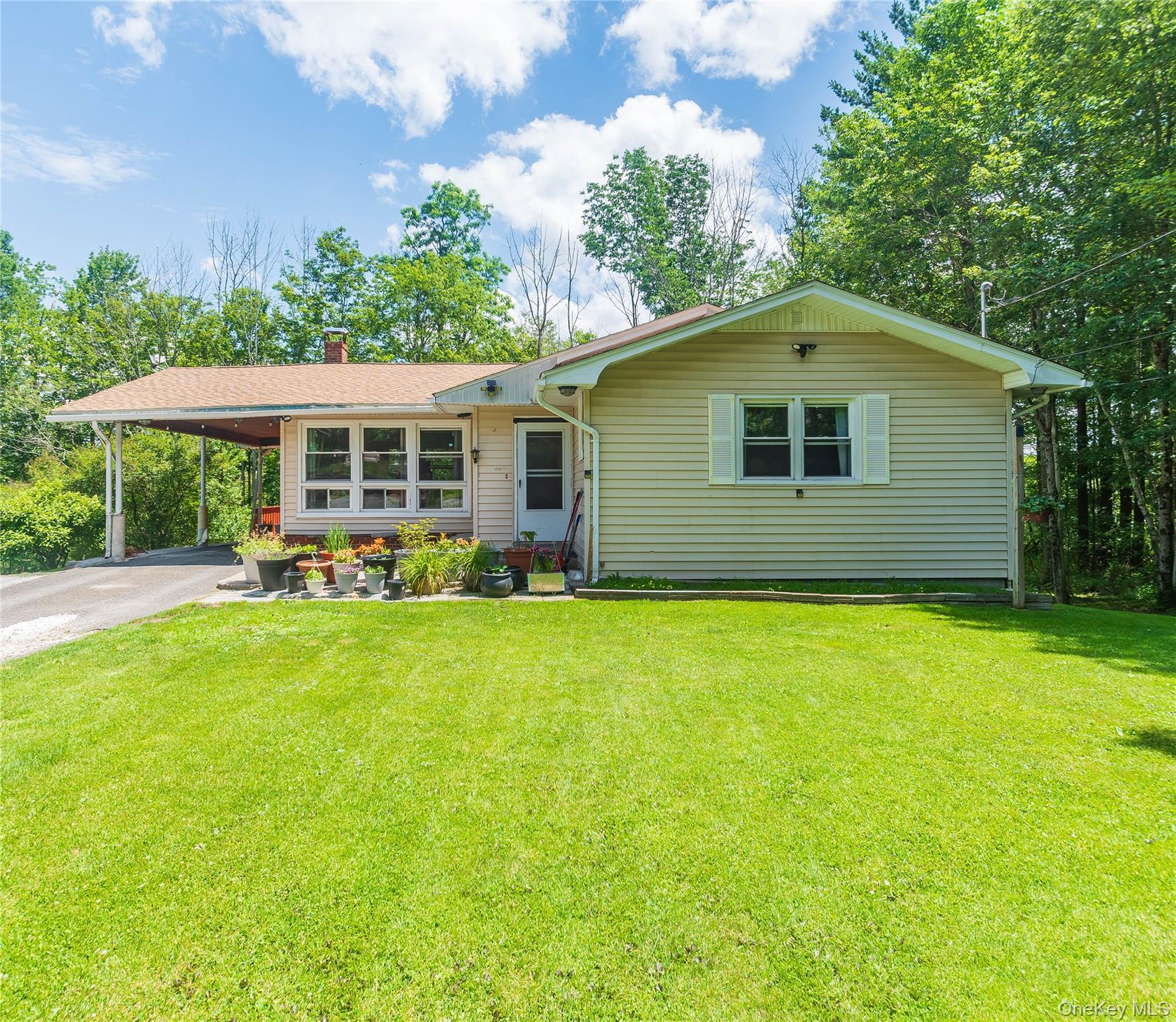 #1 photo, 17 Hillside Place, 紐約州 Fallsburg , NY 12779