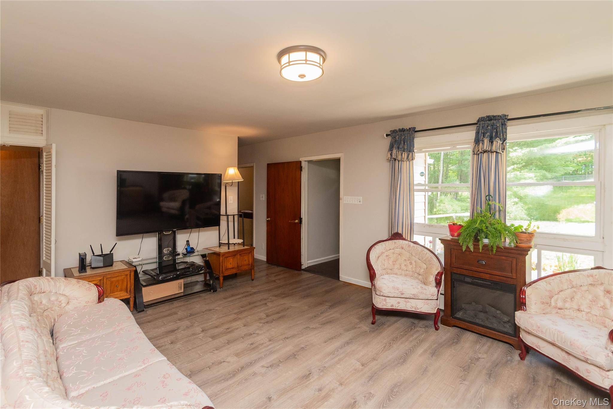 #16 photo, 17 Hillside Place, Fallsburg , NY 12779