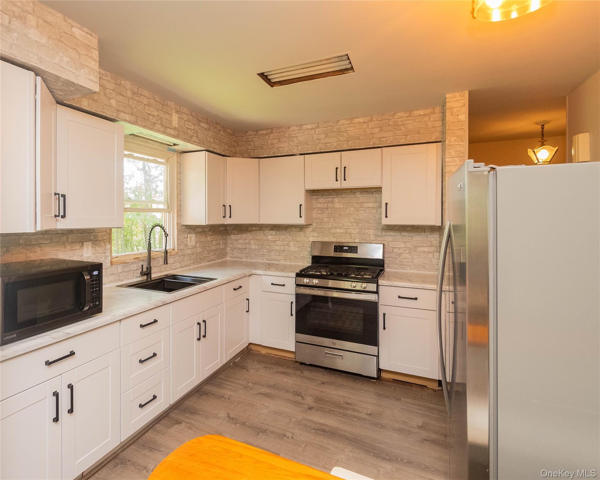 #5 photo, 17 Hillside Place, Fallsburg , NY 12779