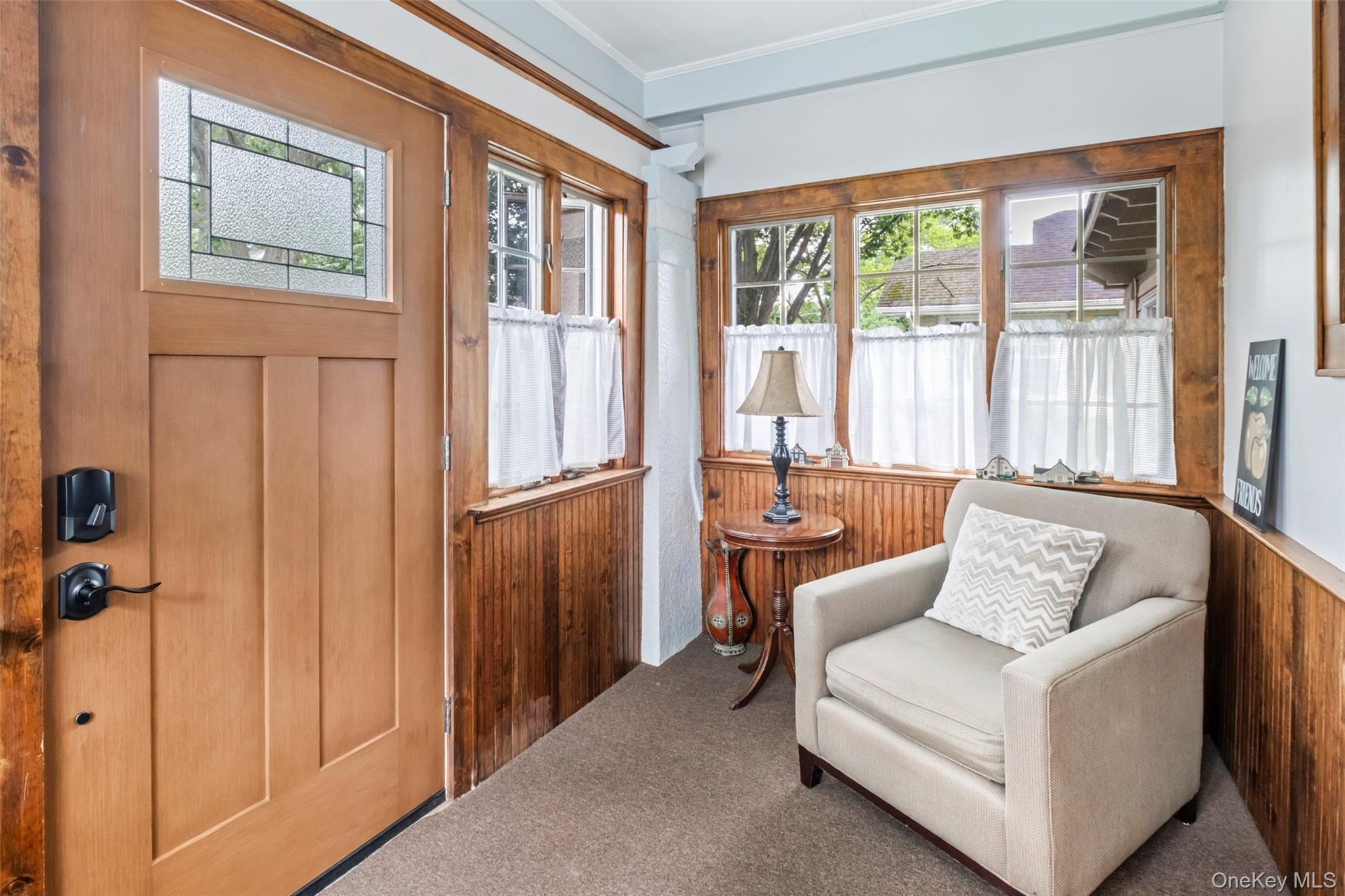 #6 photo, 19 Superior Road, 長島 花卉園 Bellerose Village , NY 11001