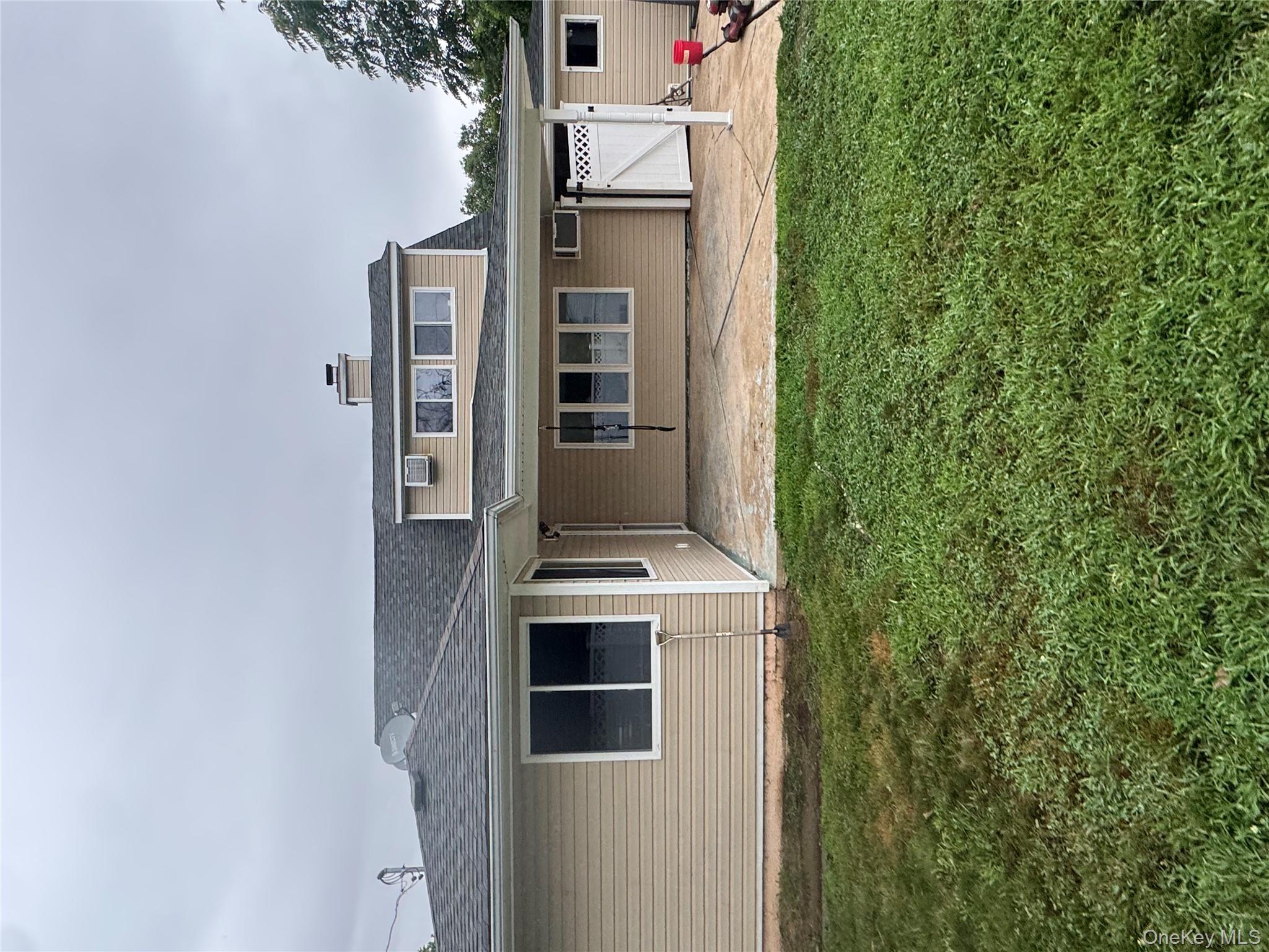 #16 photo, 36 Atlas Lane, ナッソー郡 Hicksville , NY 11801