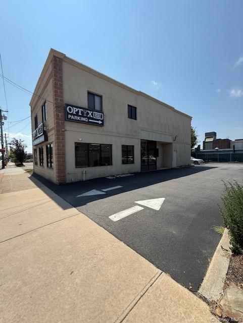 #1 photo, 1806 Deer Park Avenue, 東長島 鹿园 Deer Park , NY 11729
