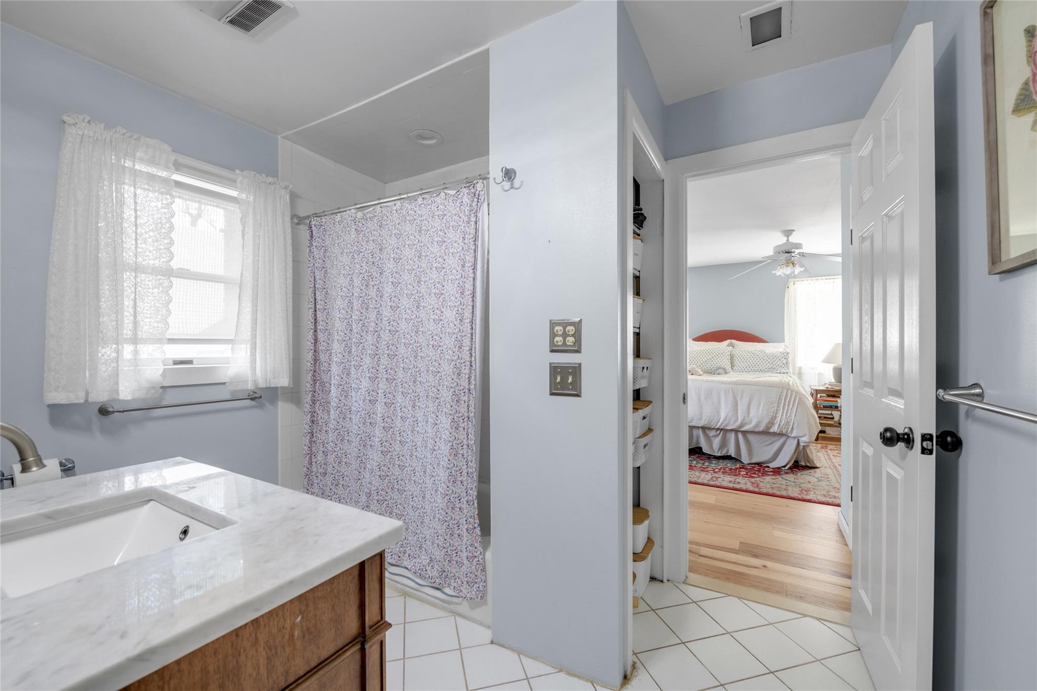 #18 photo, 18 Neulist Avenue, ナッソー郡 Port Washington , NY 11050