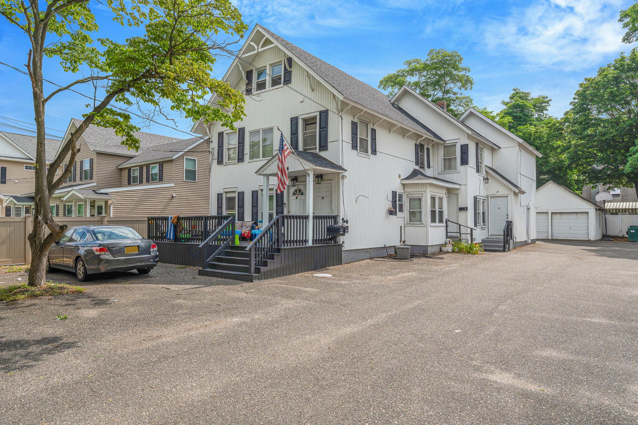 #1 photo, 37 Park Avenue, Amityville , NY 11701