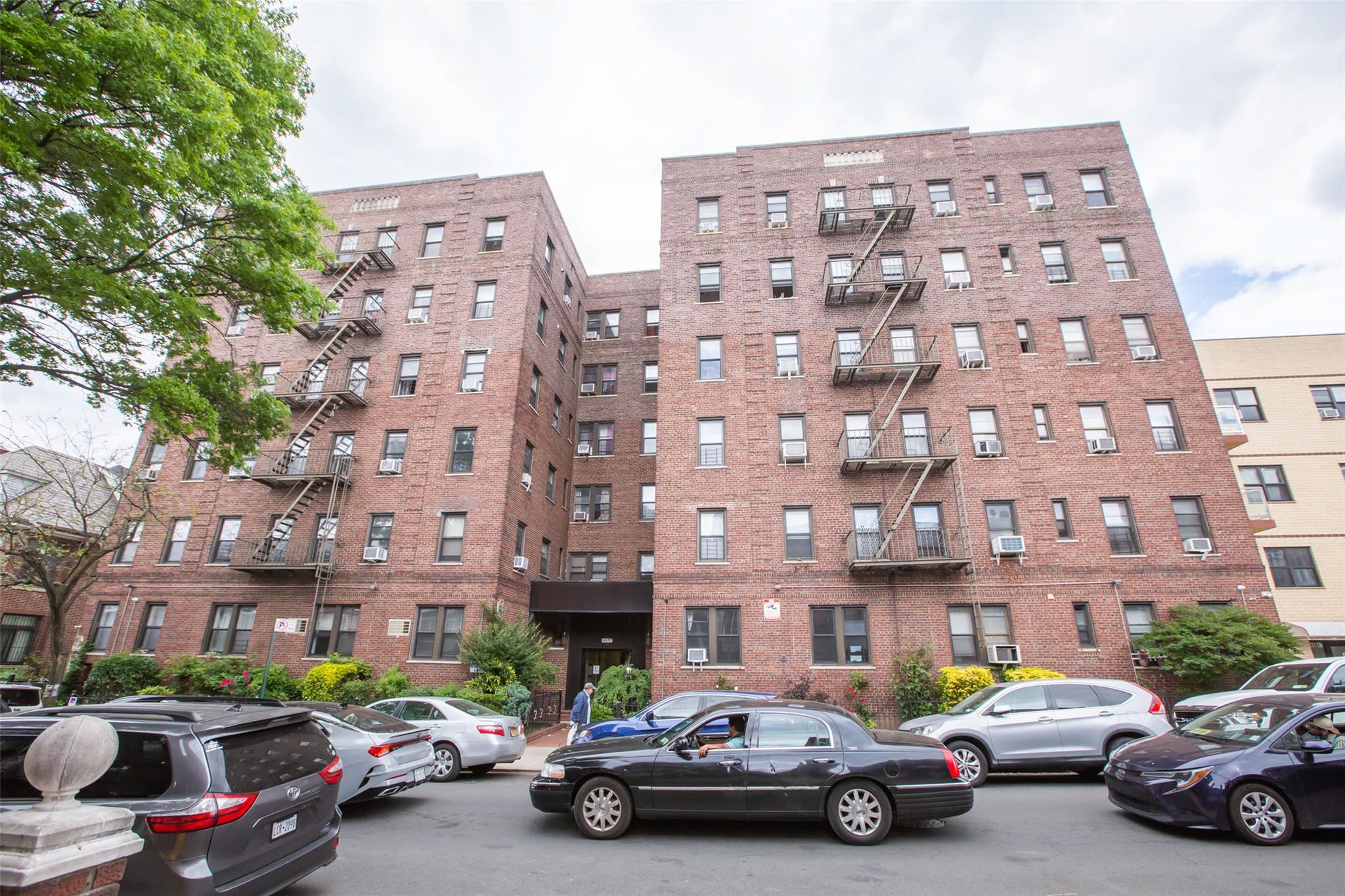 #1 photo, 4037 77th Street, 皇后區 艾姆赫斯特 Elmhurst , NY 11373