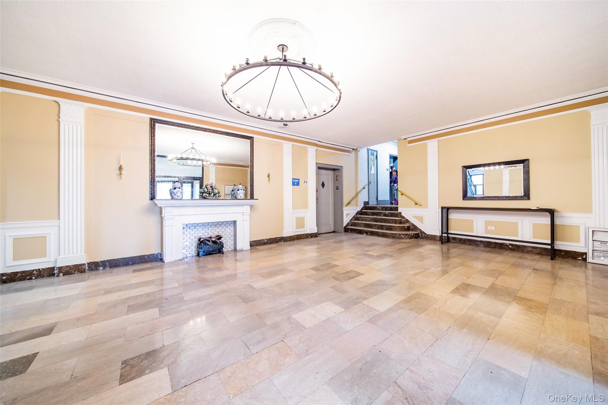 #2 photo, 4037 77th Street, クイーンズ区 Elmhurst , NY 11373