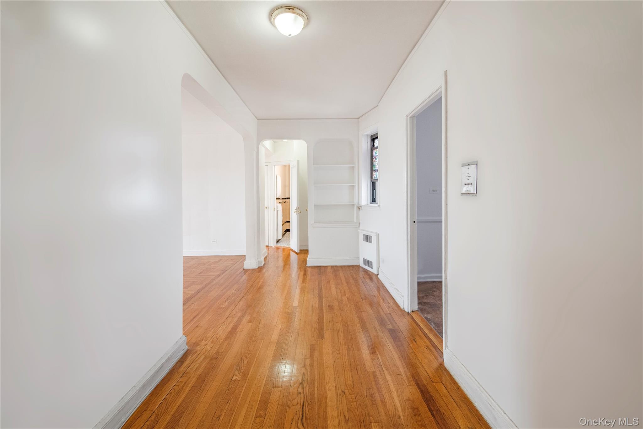 #7 photo, 4037 77th Street, クイーンズ区 Elmhurst , NY 11373