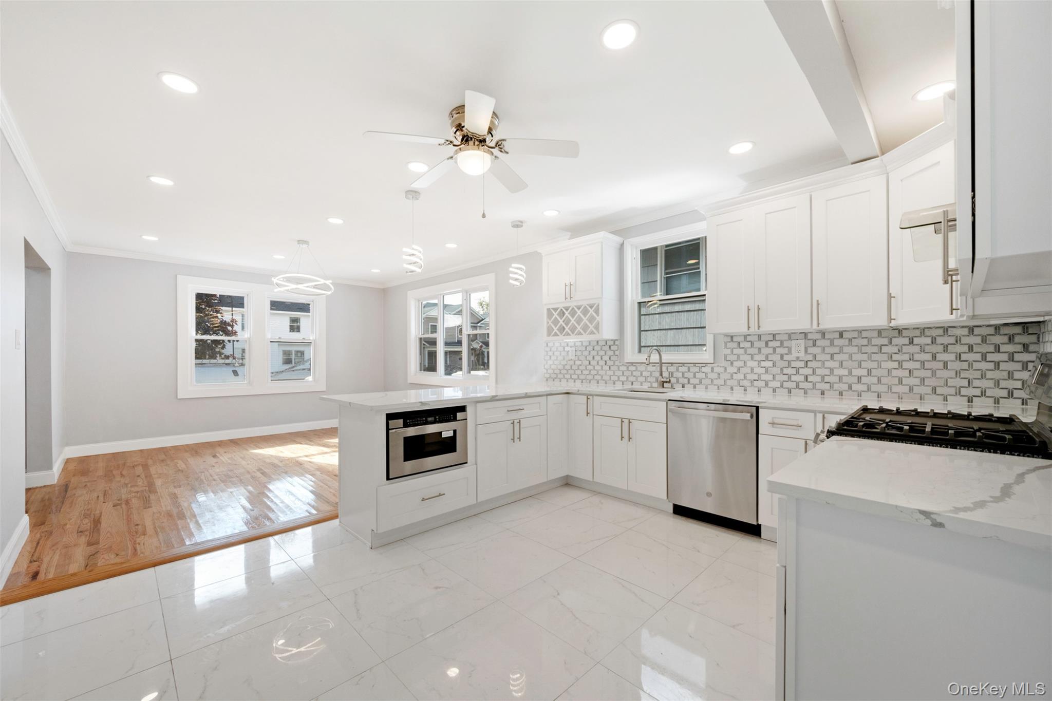 #3 photo, 15 Shepherd Street, ナッソー郡 Rockville Centre , NY 11570