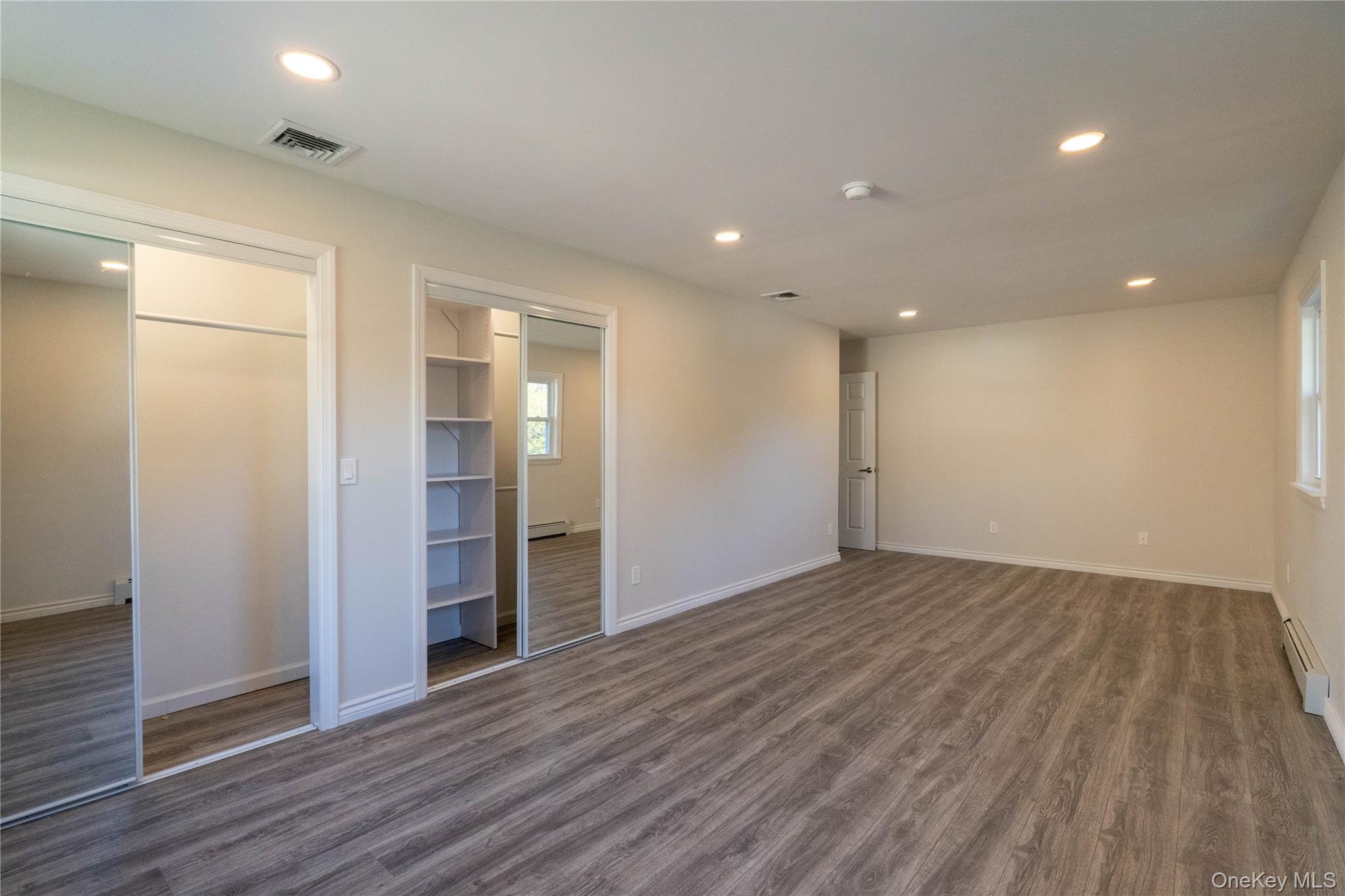 #13 photo, 37 Amsterdam Street, サフォーク郡 Huntington , NY 11743