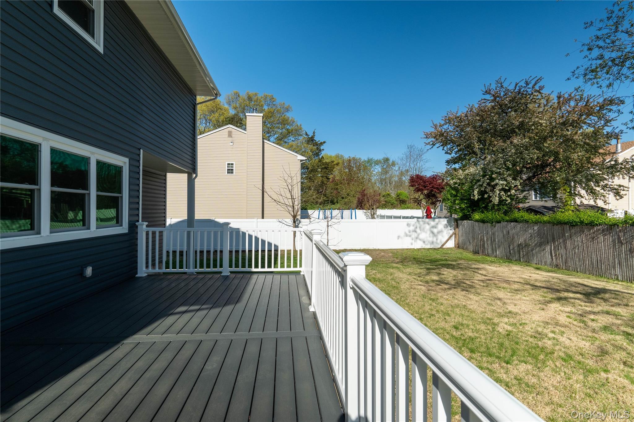 #20 photo, 37 Amsterdam Street, サフォーク郡 Huntington , NY 11743