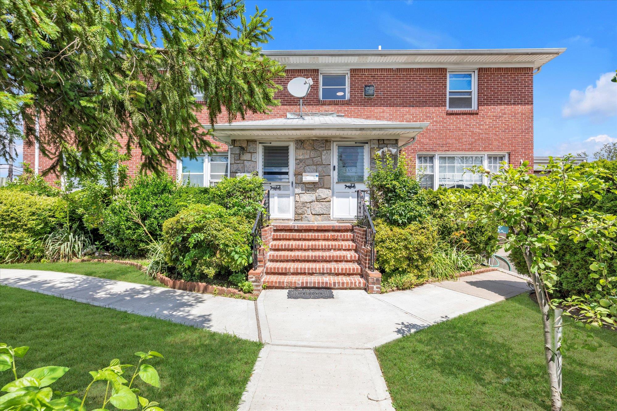 #1 photo, 260 Roslyn Rd Mineola, 長島 Mineola , NY 11501