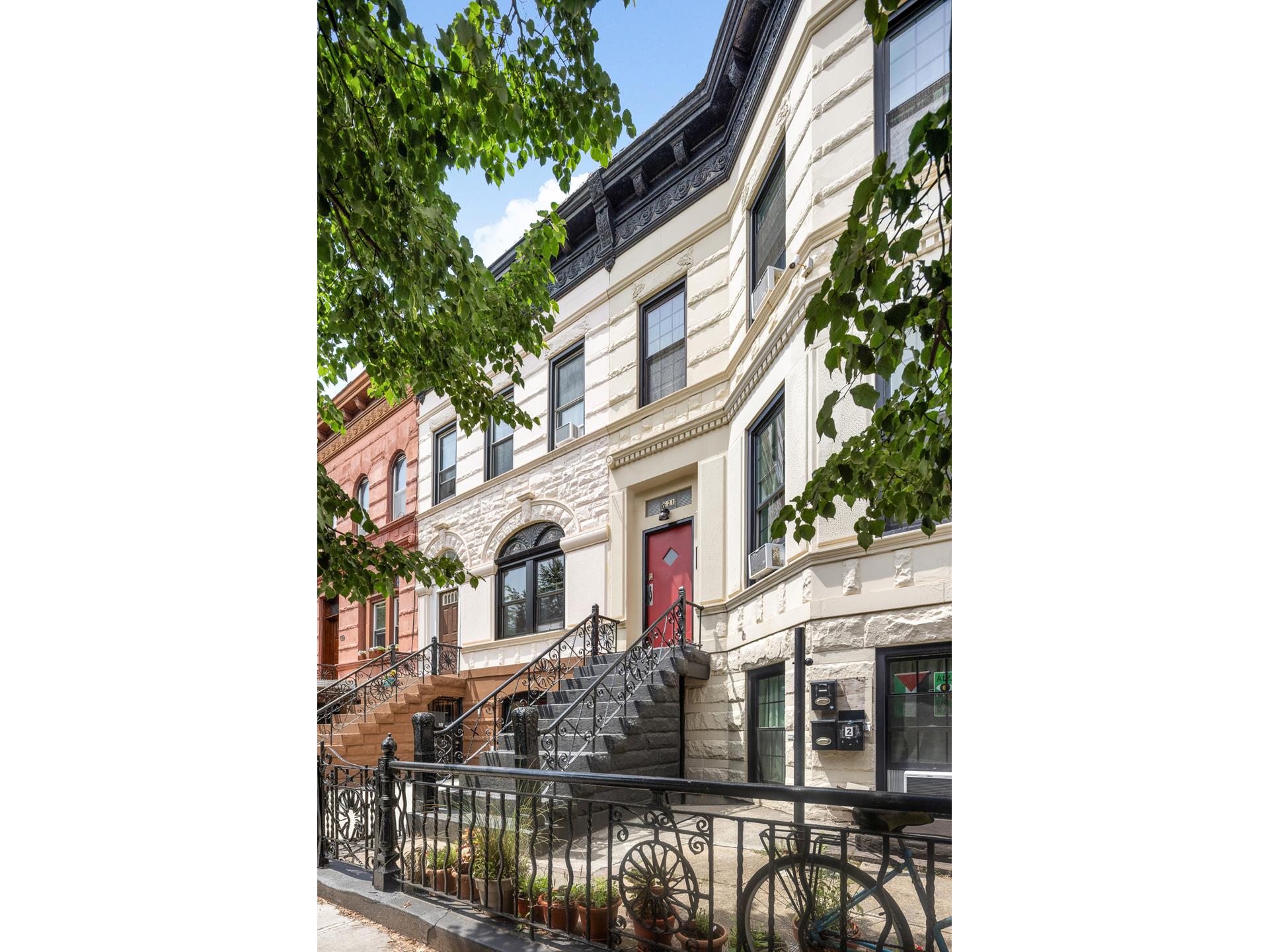 #1 photo, 621 MACON Street, Stuyvesant Heights , NY 11233