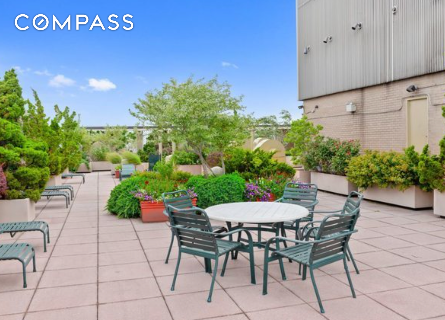 #10 photo, 60 E 8th Street, マンハッタン Greenwich Village , NY 10003