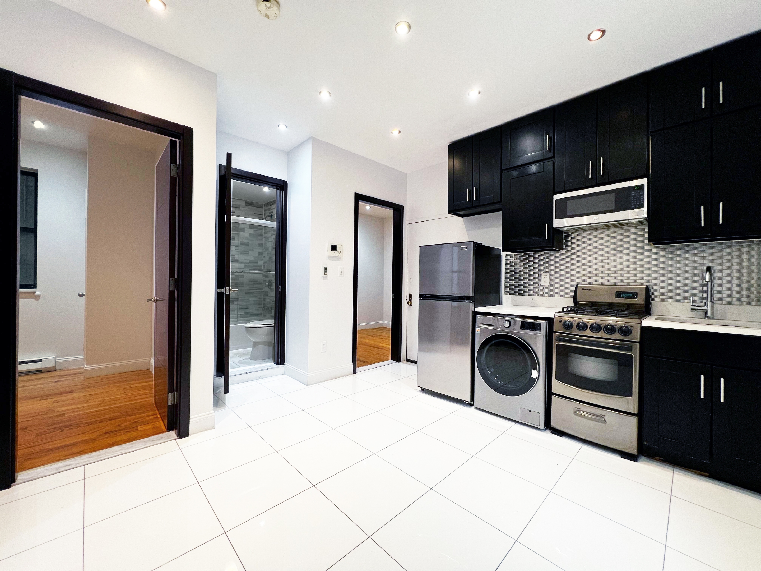 #1 photo, 932 Amsterdam Avenue, Manhattan Valley , NY 10025