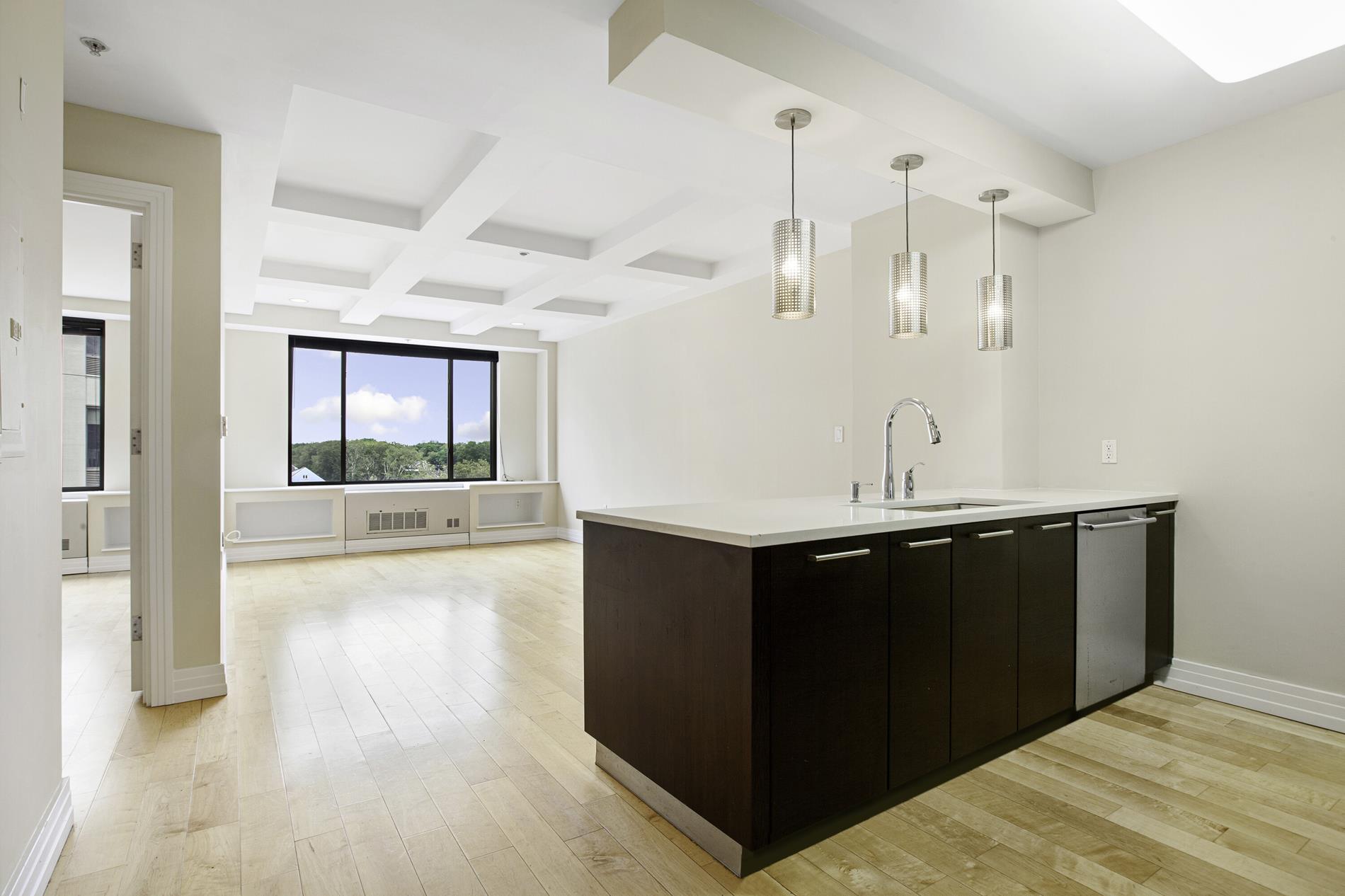 #5 photo, 64-05 Yellowstone Boulevard, クイーンズ区 Forest Hills , NY 11375