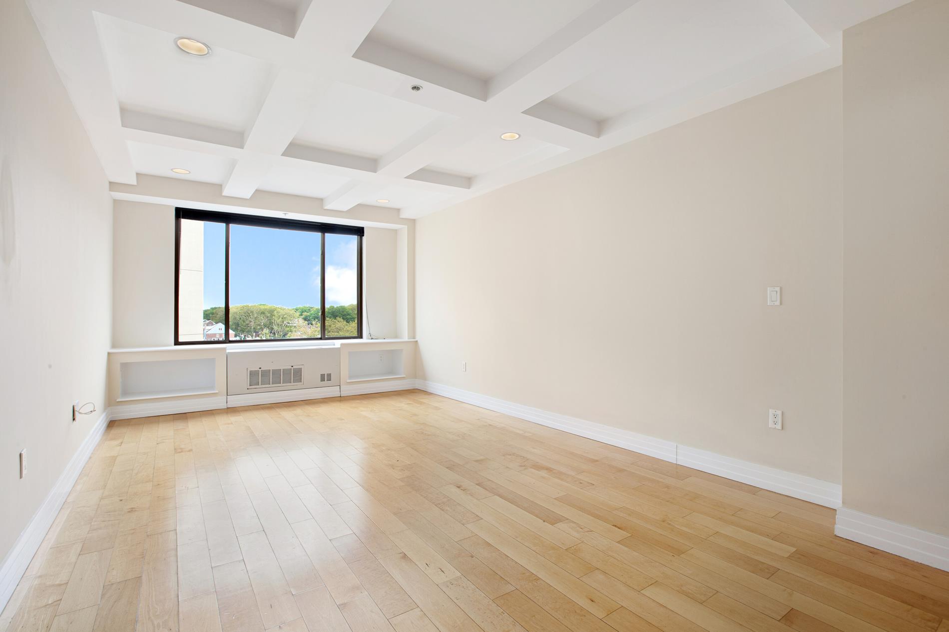 #6 photo, 64-05 Yellowstone Boulevard, クイーンズ区 Forest Hills , NY 11375