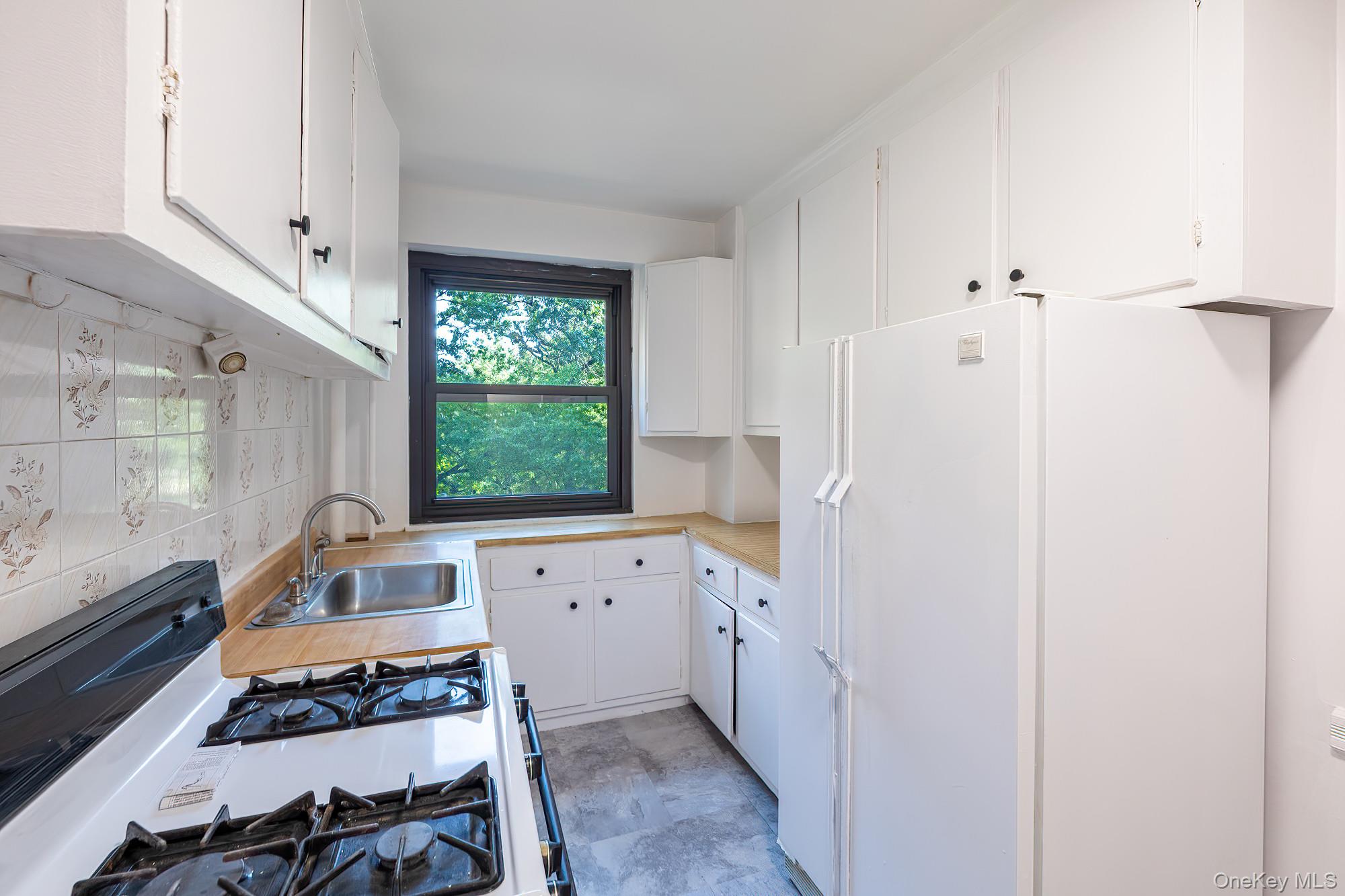 #9 photo, 3850 Sedgwick Avenue, ブロンクス区 Bronx , NY 10463