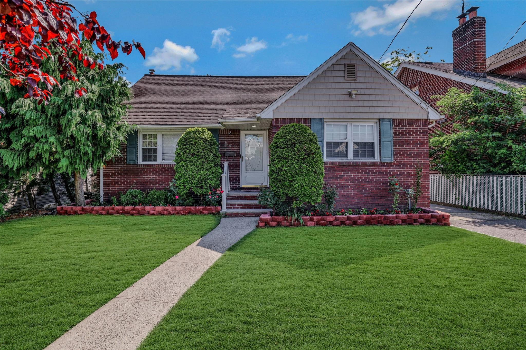 #1 photo, 502 S 11th Street, 長島 New Hyde Park , NY 11040