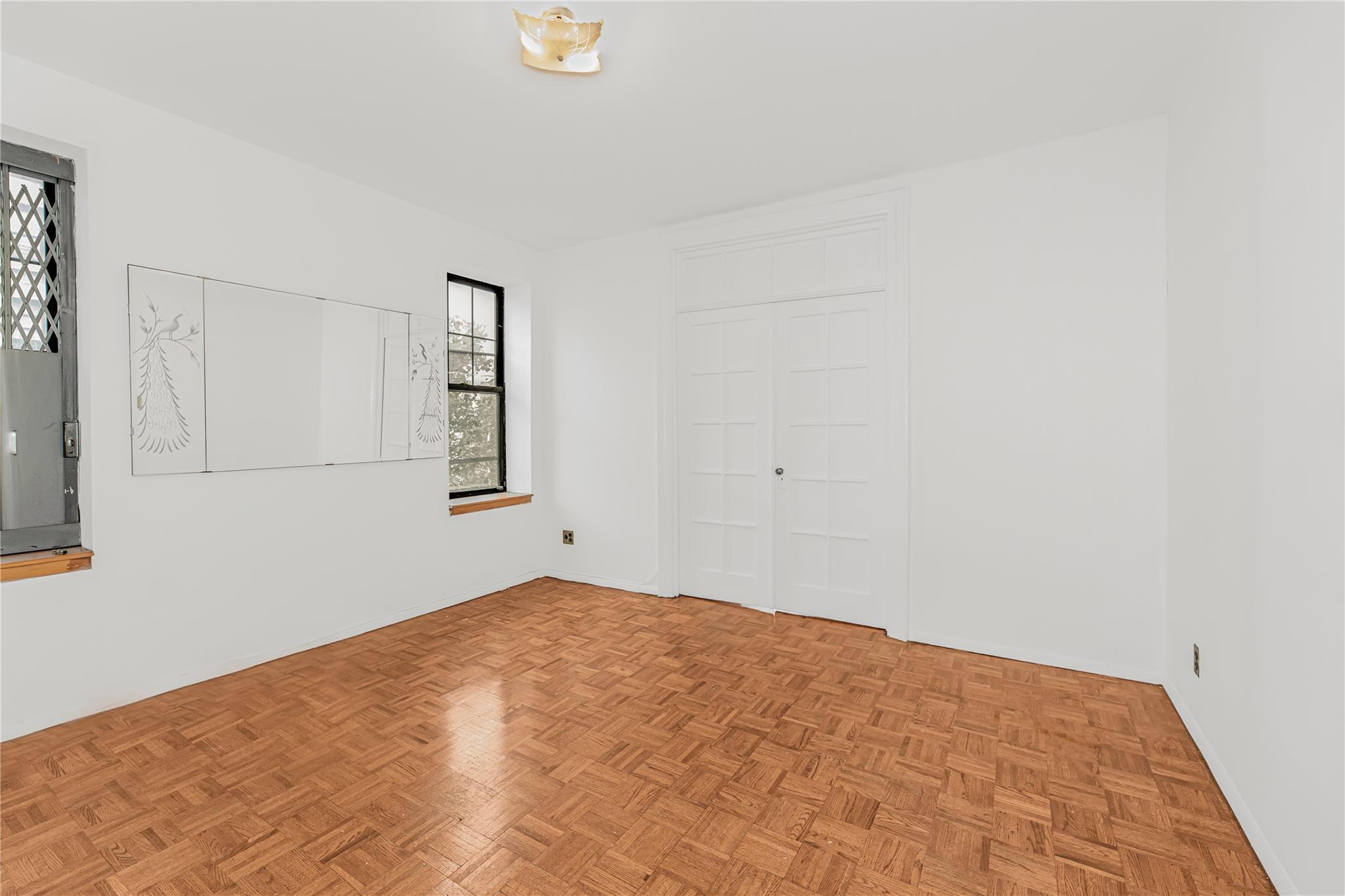 #10 photo, 33 Convent Avenue, New York (Manhattan) , NY 10027