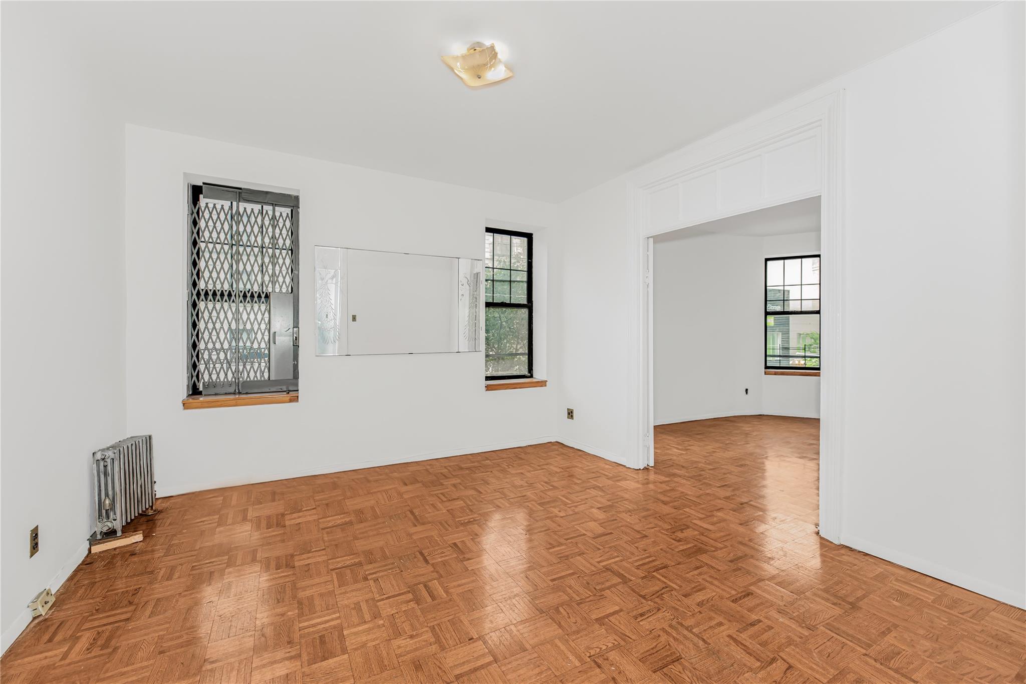 #15 photo, 33 Convent Avenue, New York (Manhattan) , NY 10027