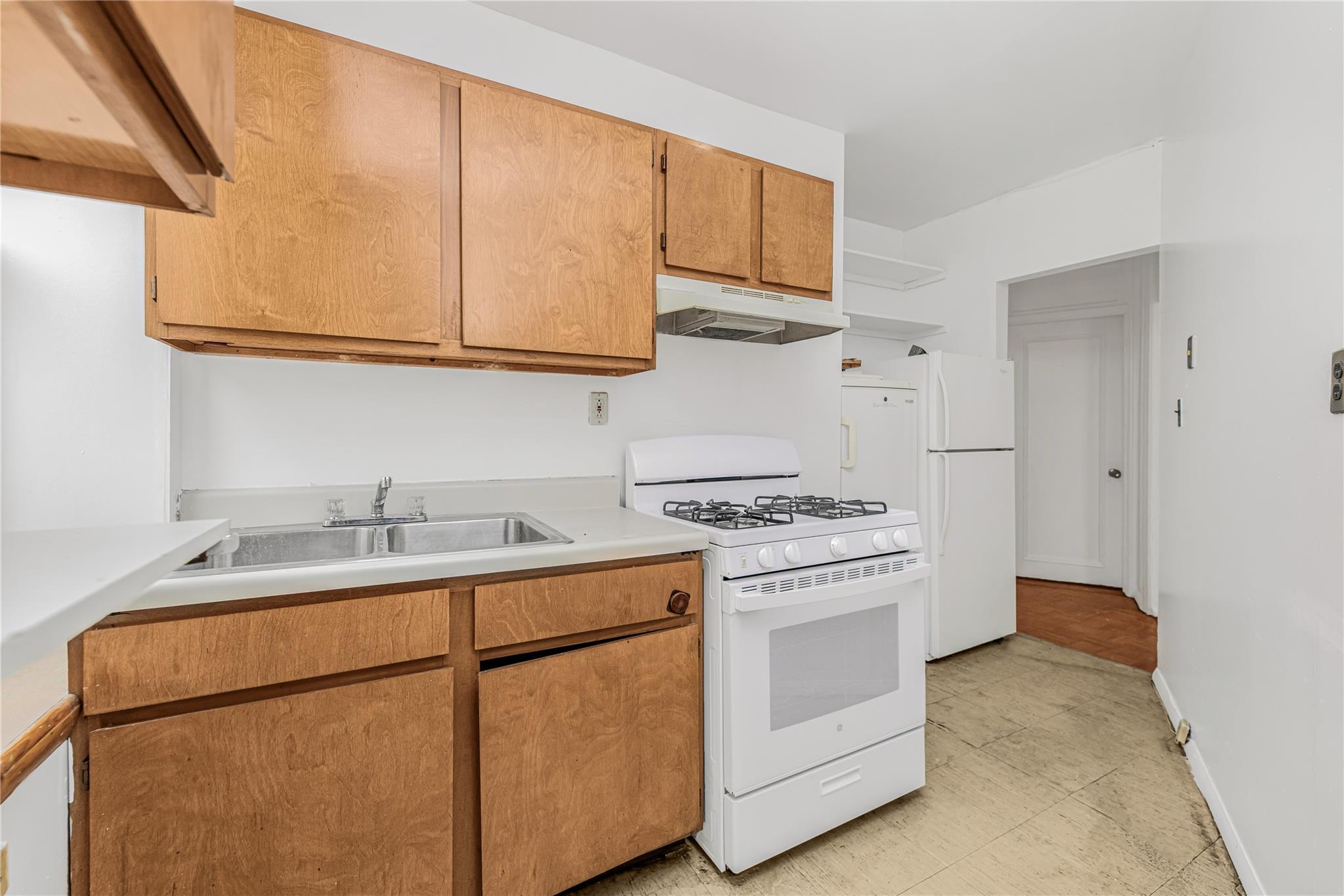 #17 photo, 33 Convent Avenue, New York (Manhattan) , NY 10027