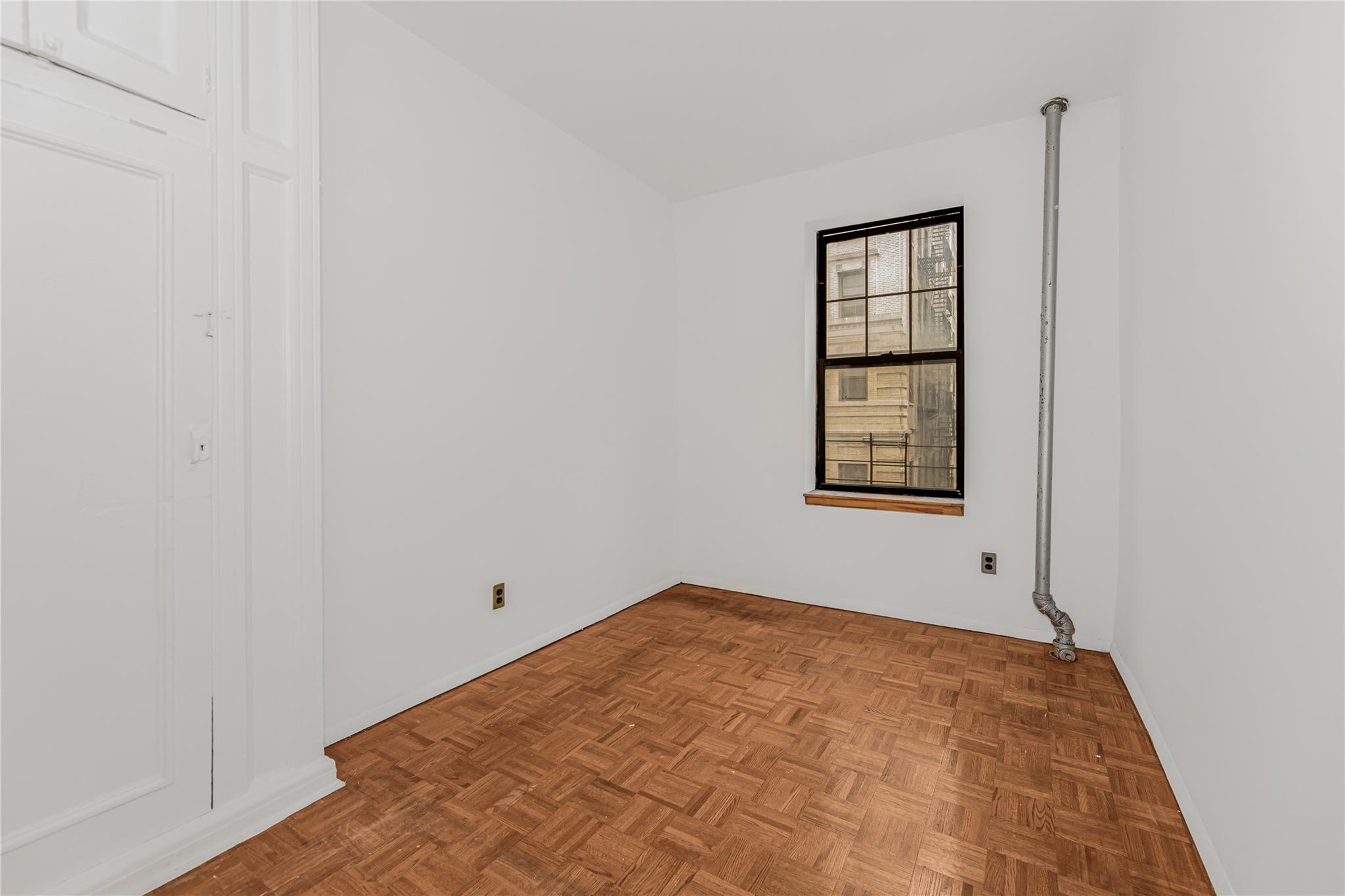 #20 photo, 33 Convent Avenue, New York (Manhattan) , NY 10027