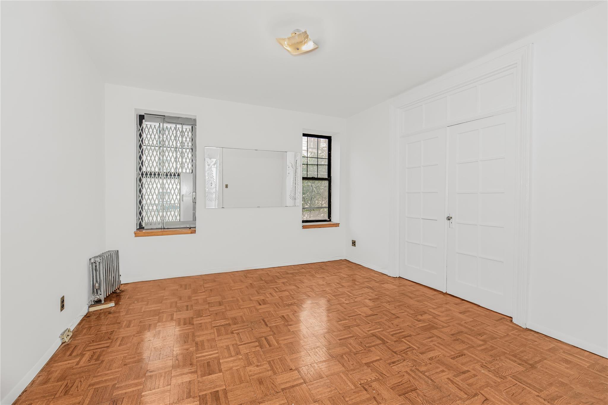 #8 photo, 33 Convent Avenue, New York (Manhattan) , NY 10027