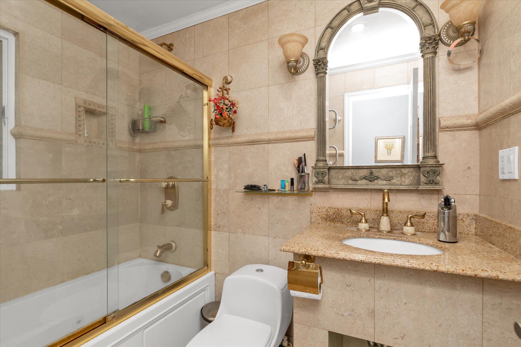 #13 photo, 1 Willits Road, 長島 格崙科夫 Glen Cove , NY 11542