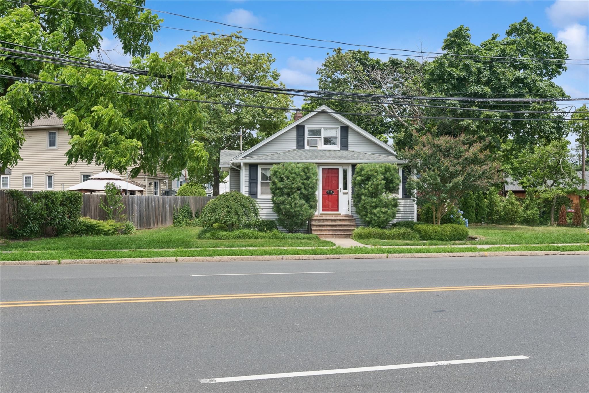 #1 photo, 111 Little East Neck Road, سوفولك Babylon , NY 11702