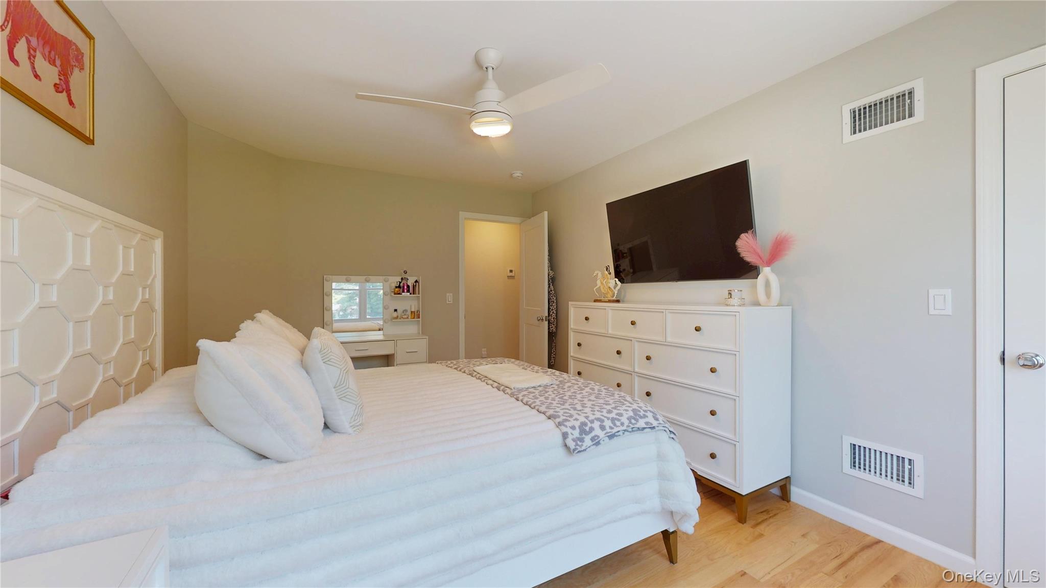 #16 photo, 9 Shaw Lane, サフォーク郡 East Moriches , NY 11940