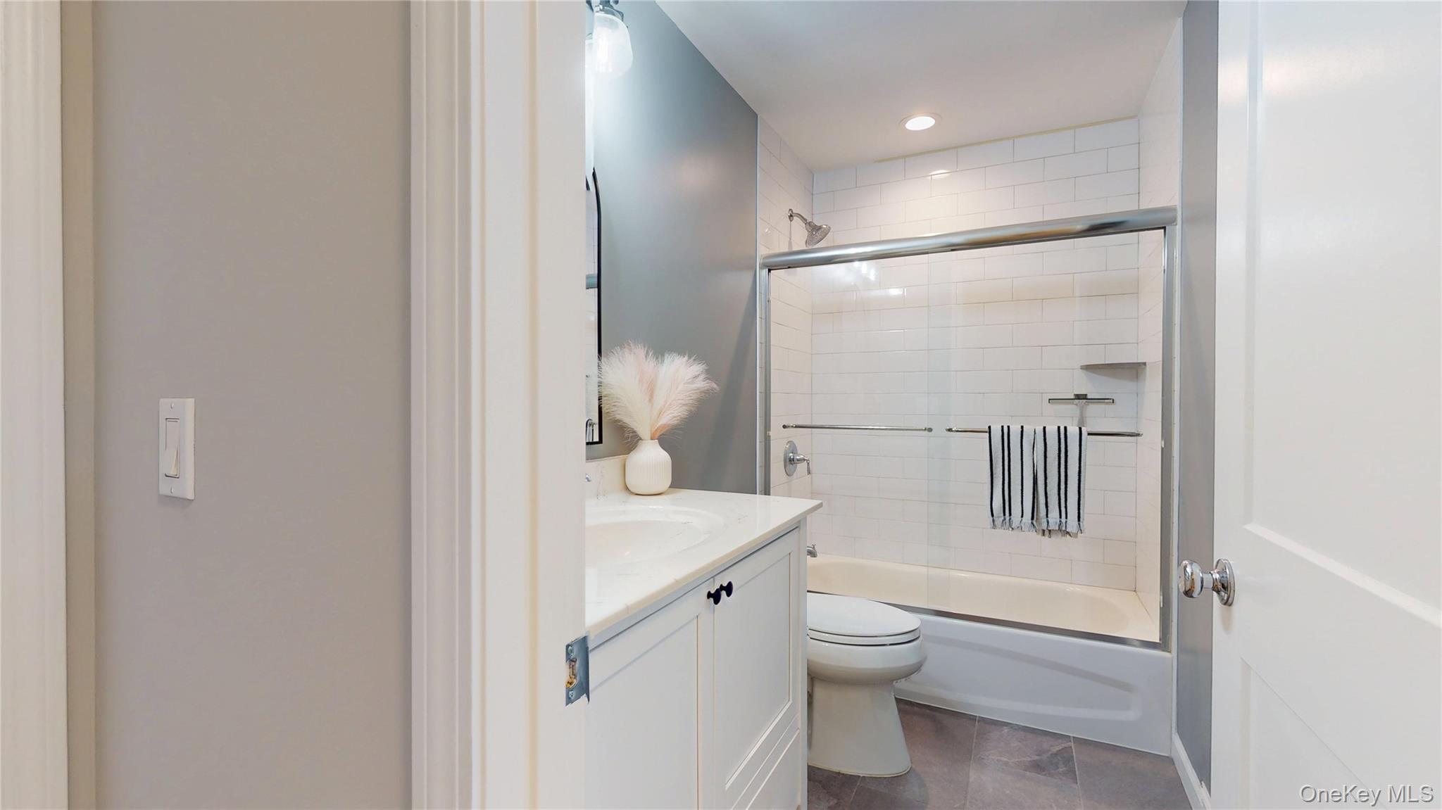 #18 photo, 9 Shaw Lane, サフォーク郡 East Moriches , NY 11940