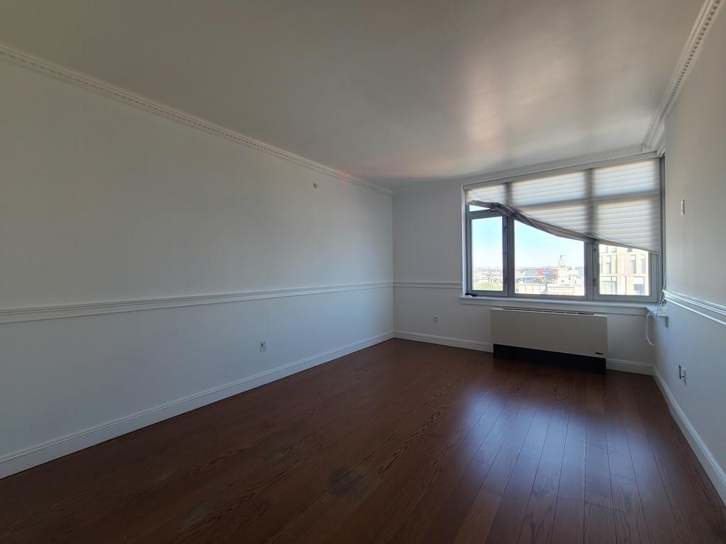 #11 photo, 40-26 College Point Boulevard, Flushing , NY 11354