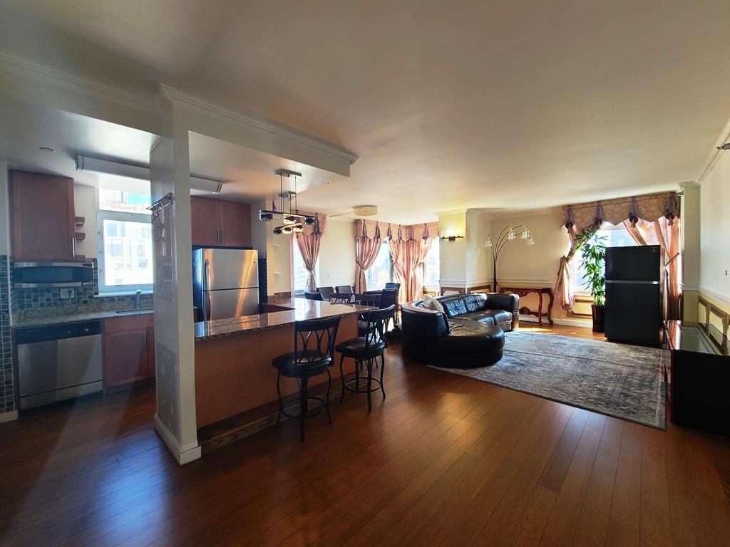 #2 photo, 40-26 College Point Boulevard, Flushing , NY 11354