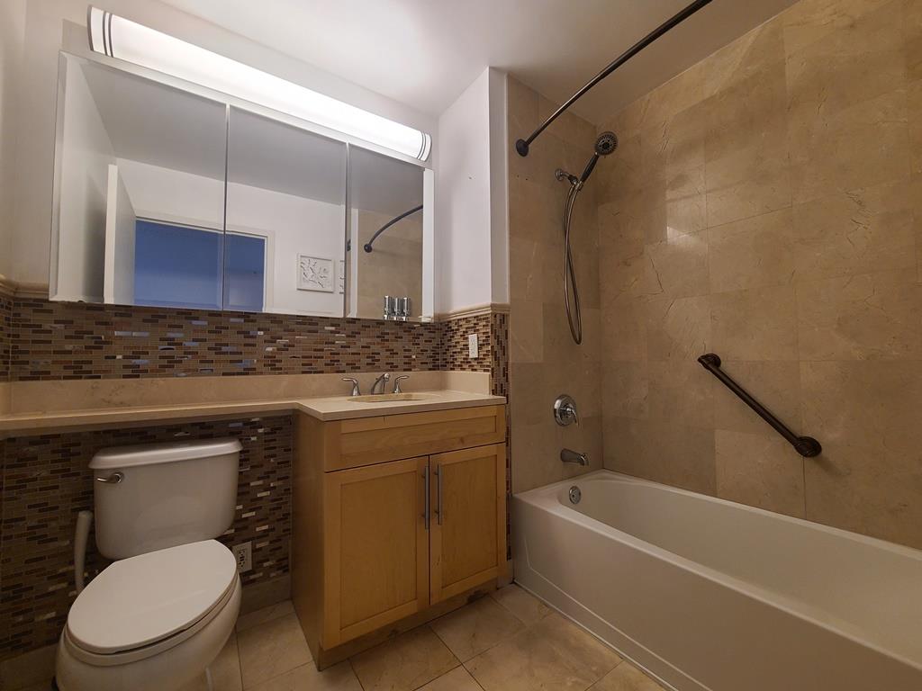 #9 photo, 40-26 College Point Boulevard, Flushing , NY 11354