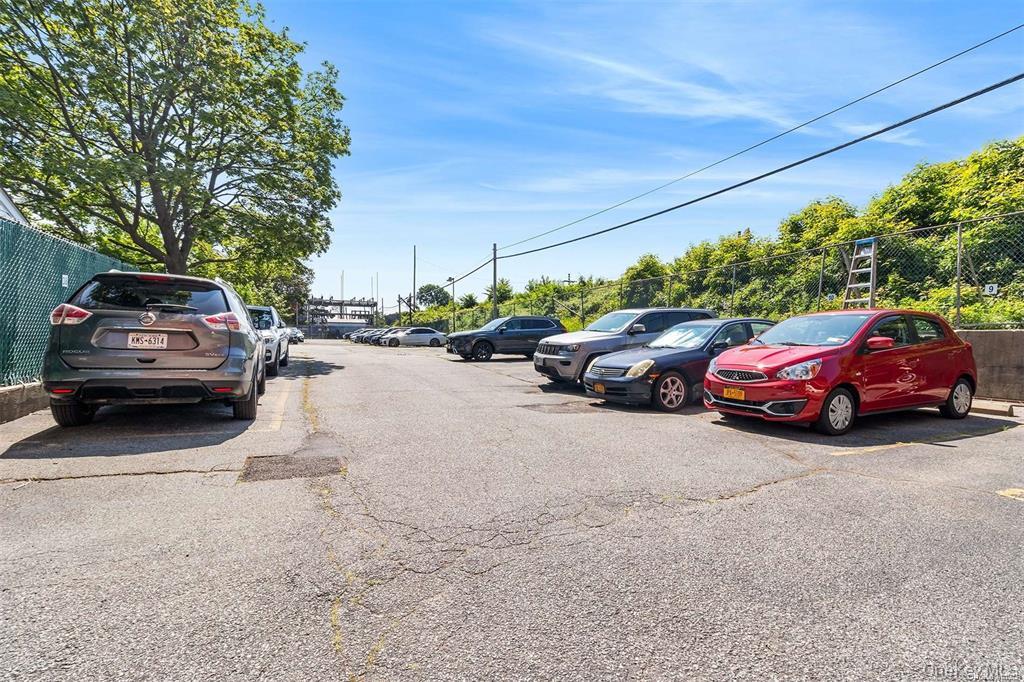 #12 photo, 87-30 62nd Avenue, クイーンズ区 Rego Park , NY 11374